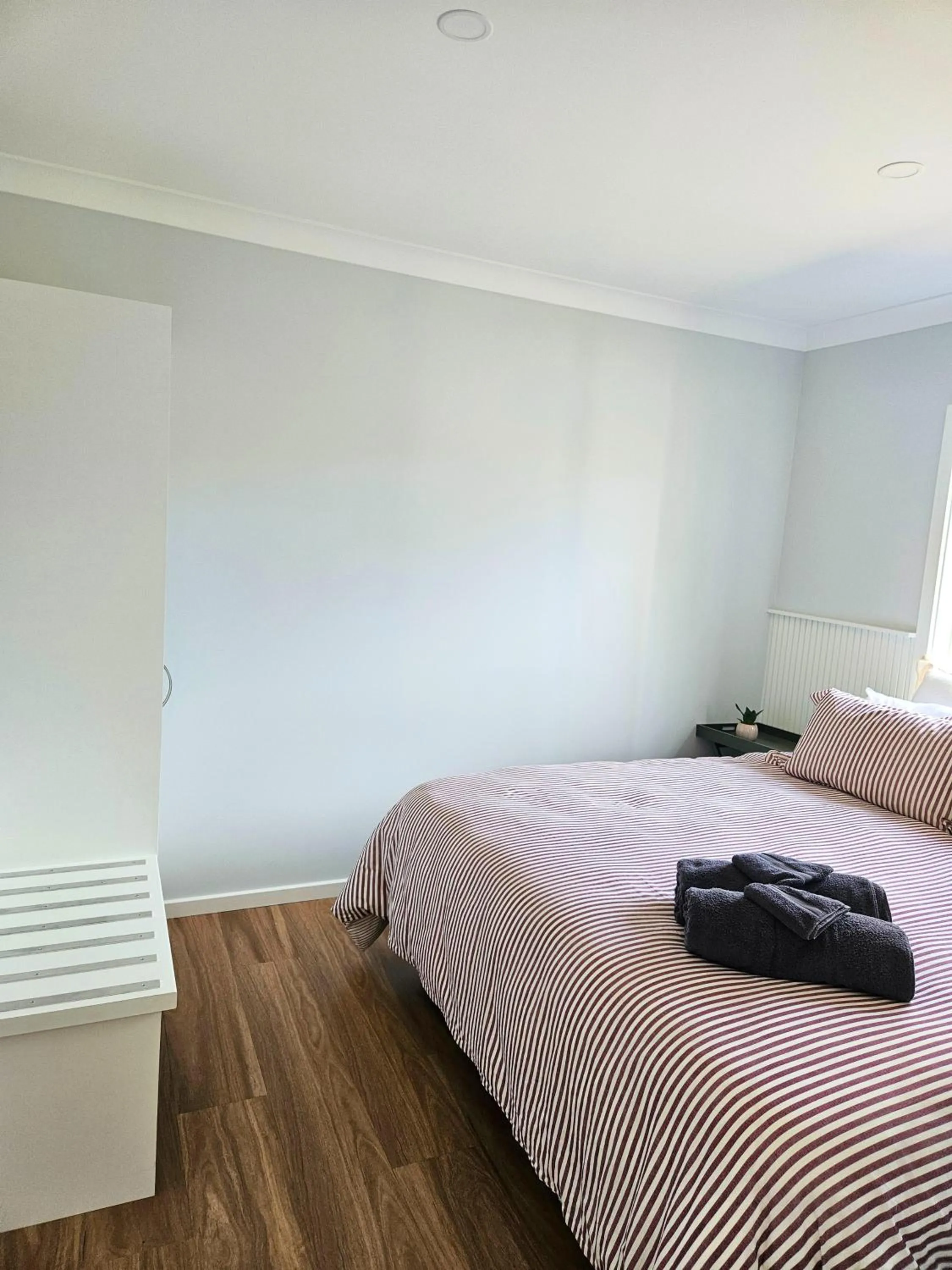 Bed in Parndana Hotel Cabins