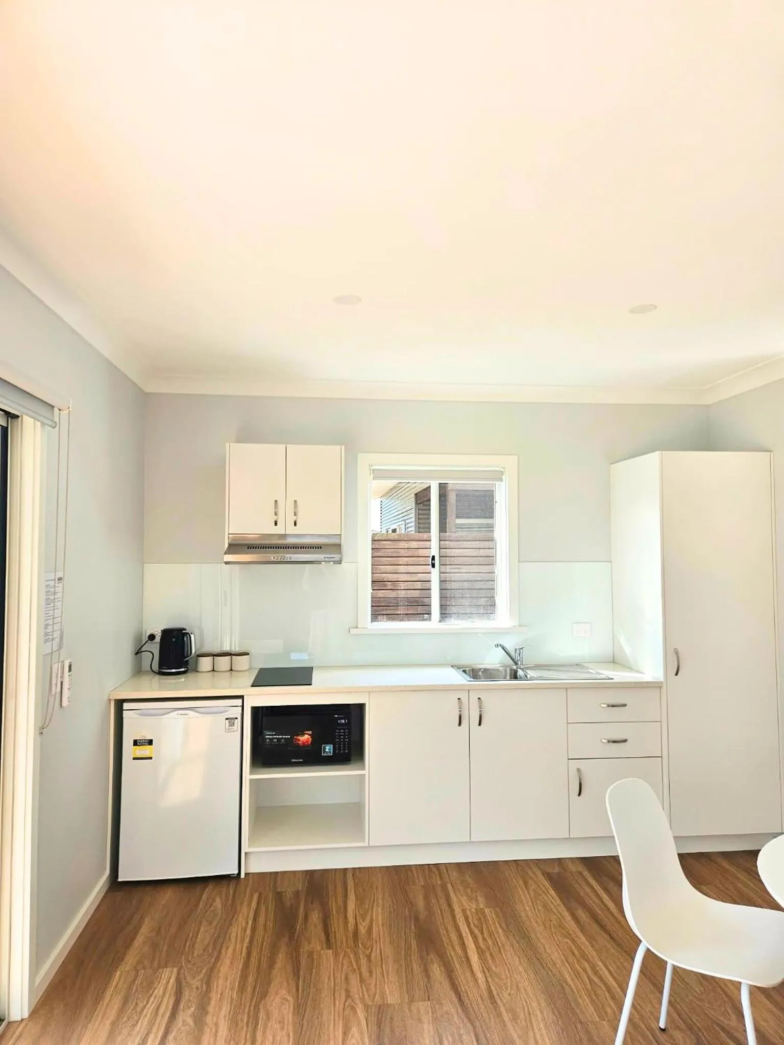 Parndana Hotel Cabins