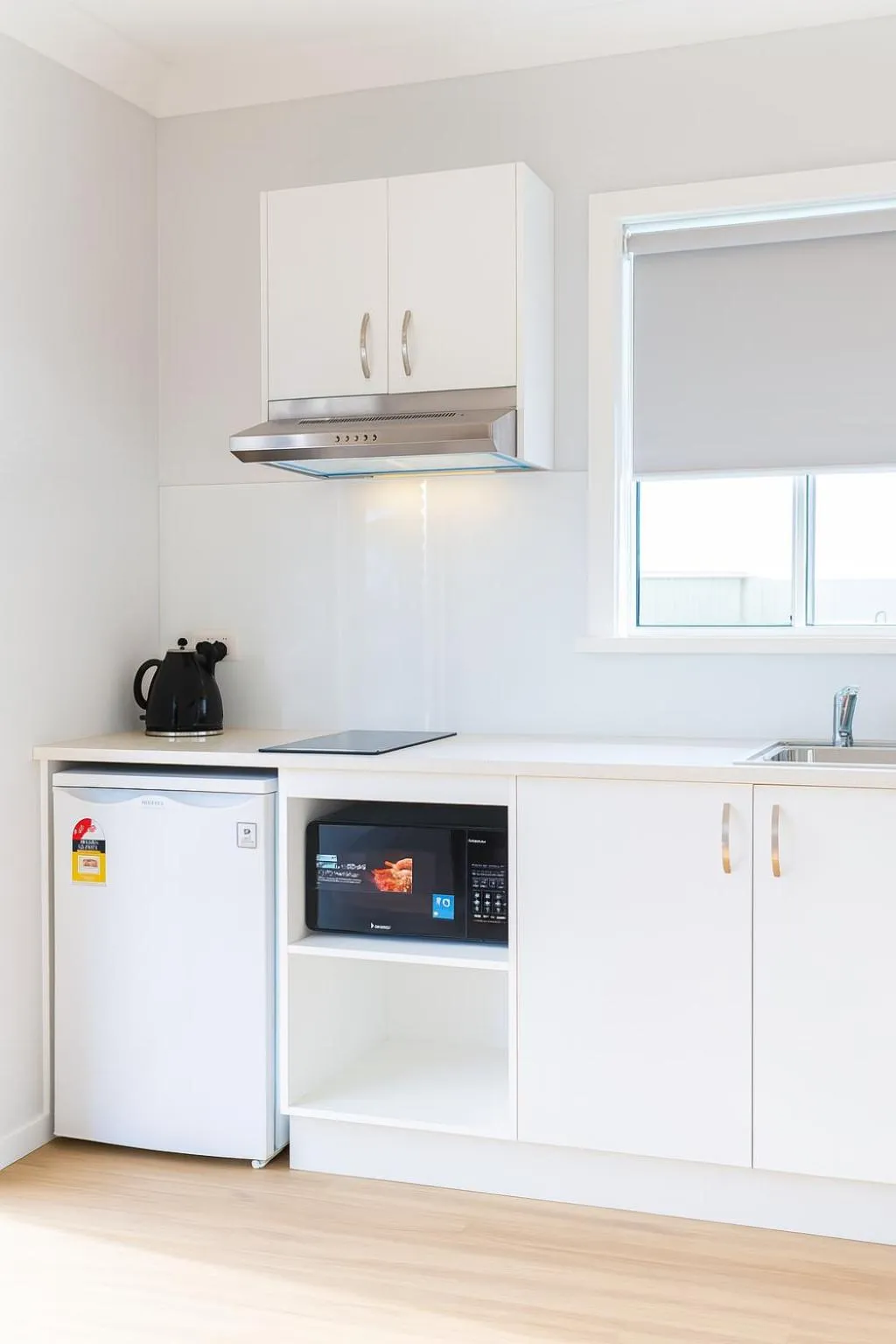 Parndana Hotel Cabins