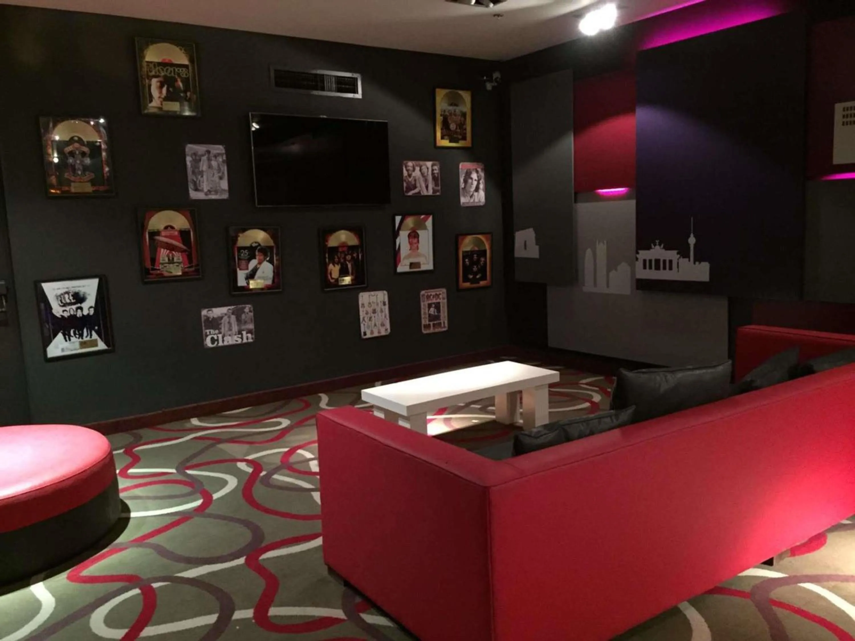 Lounge or bar in Sofitel La Reserva Cardales