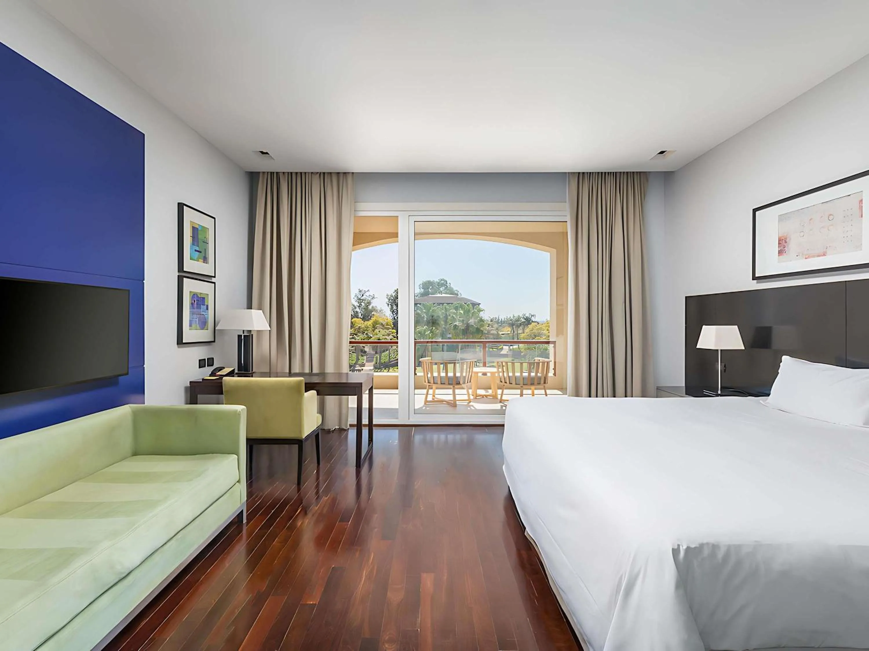 Bedroom, Bed in Sofitel La Reserva Cardales