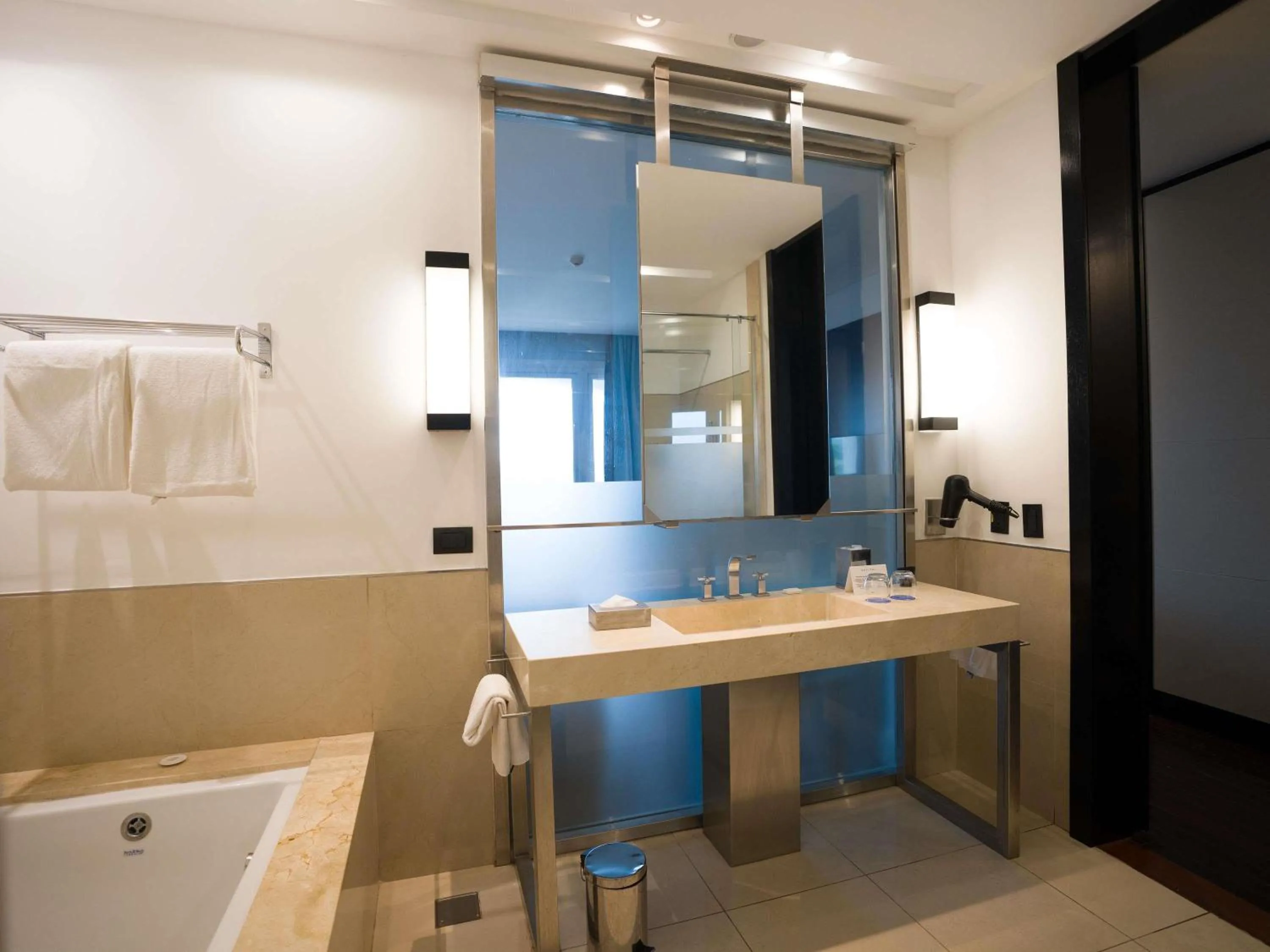 Bedroom in Sofitel La Reserva Cardales