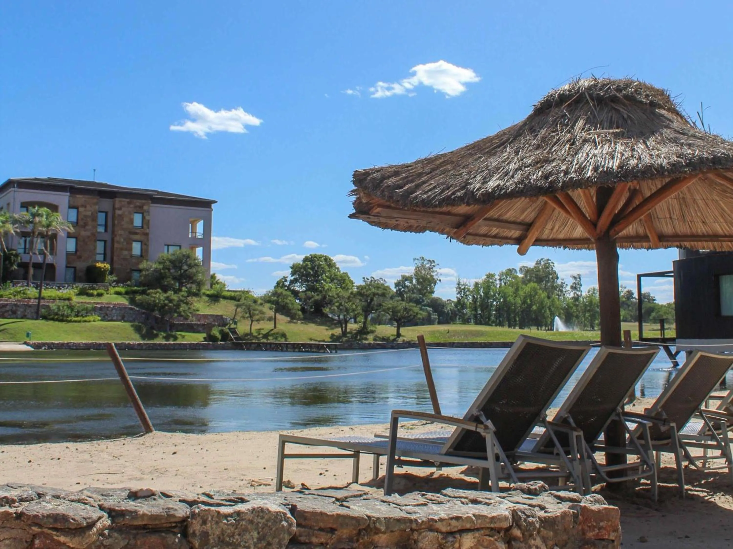Lounge or bar in Sofitel La Reserva Cardales