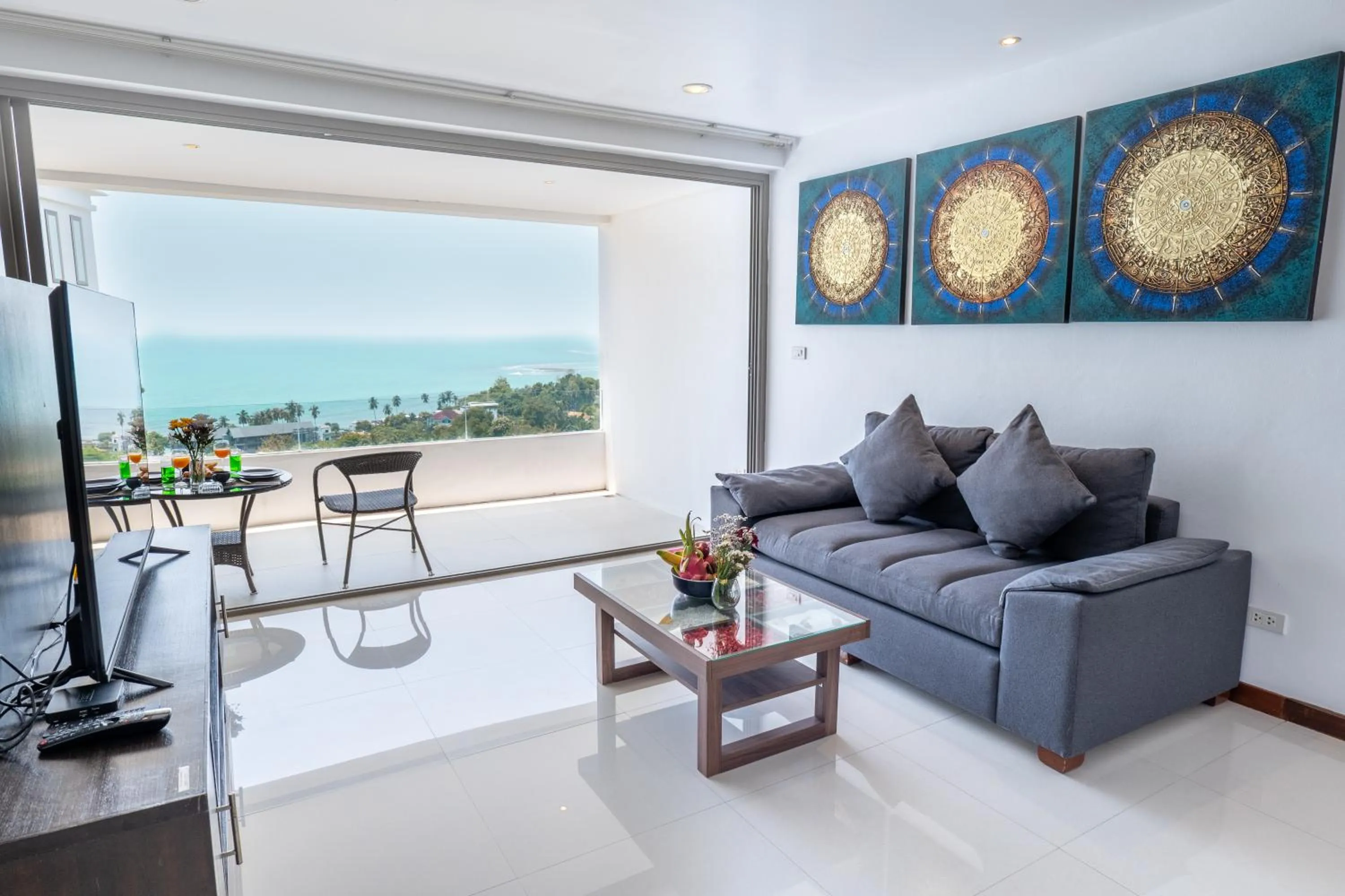 Tropical Sea View Residence