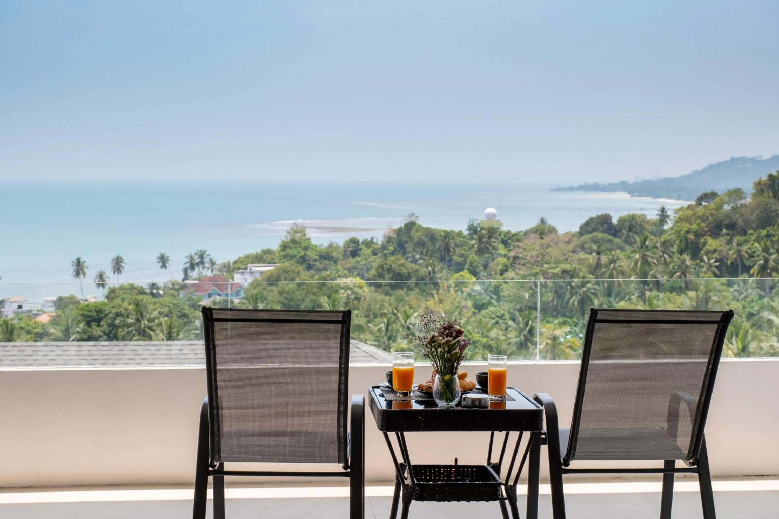 Tropical Sea View Residence