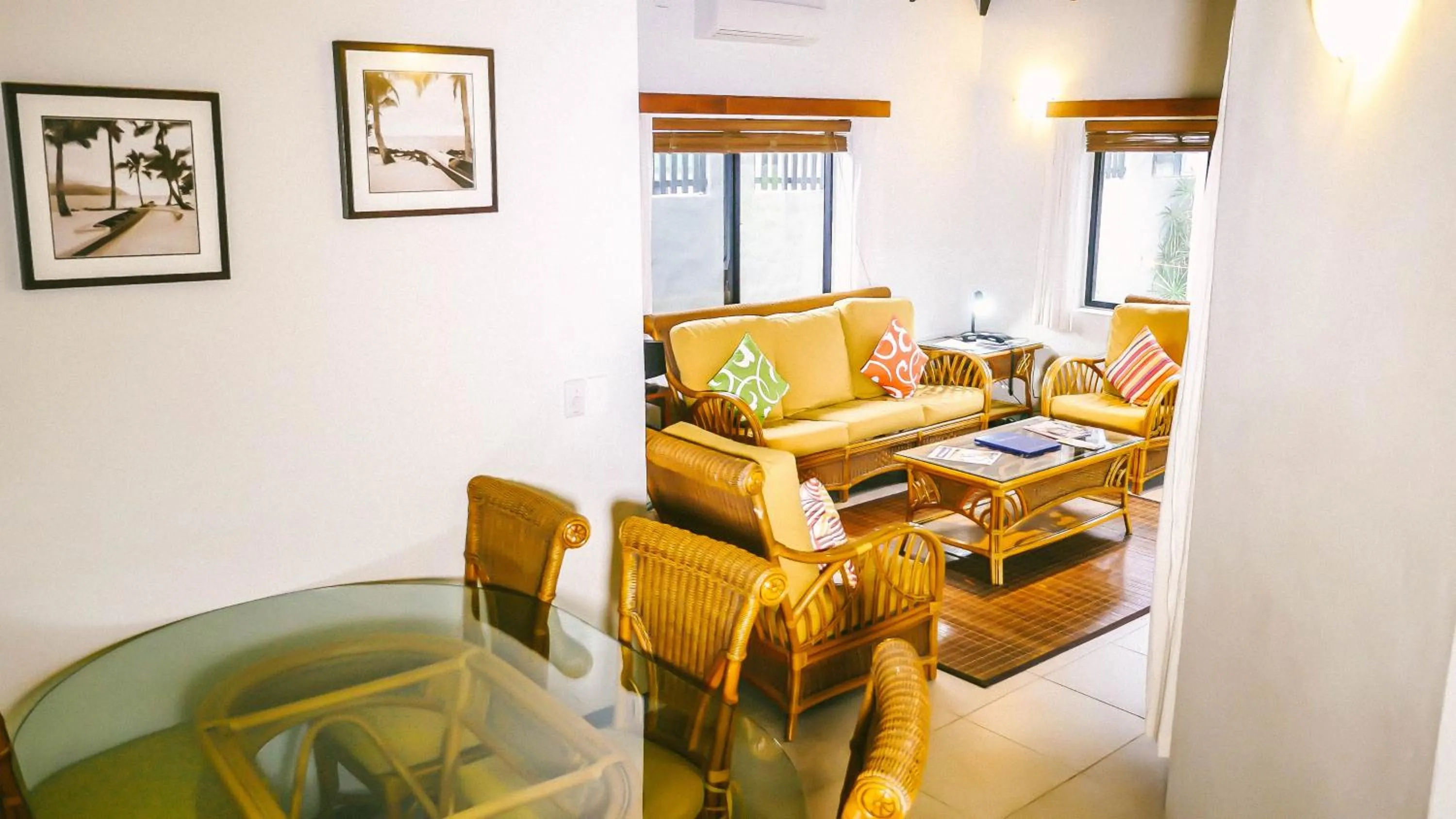 Coffee/tea facilities in Muri Beach Resort