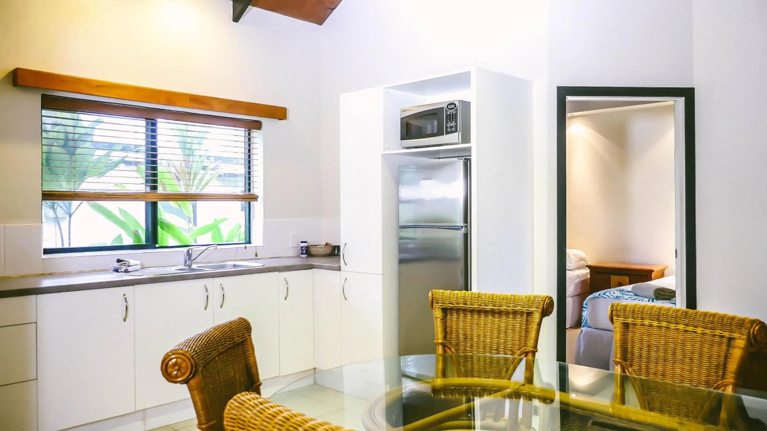 Coffee/tea facilities in Muri Beach Resort