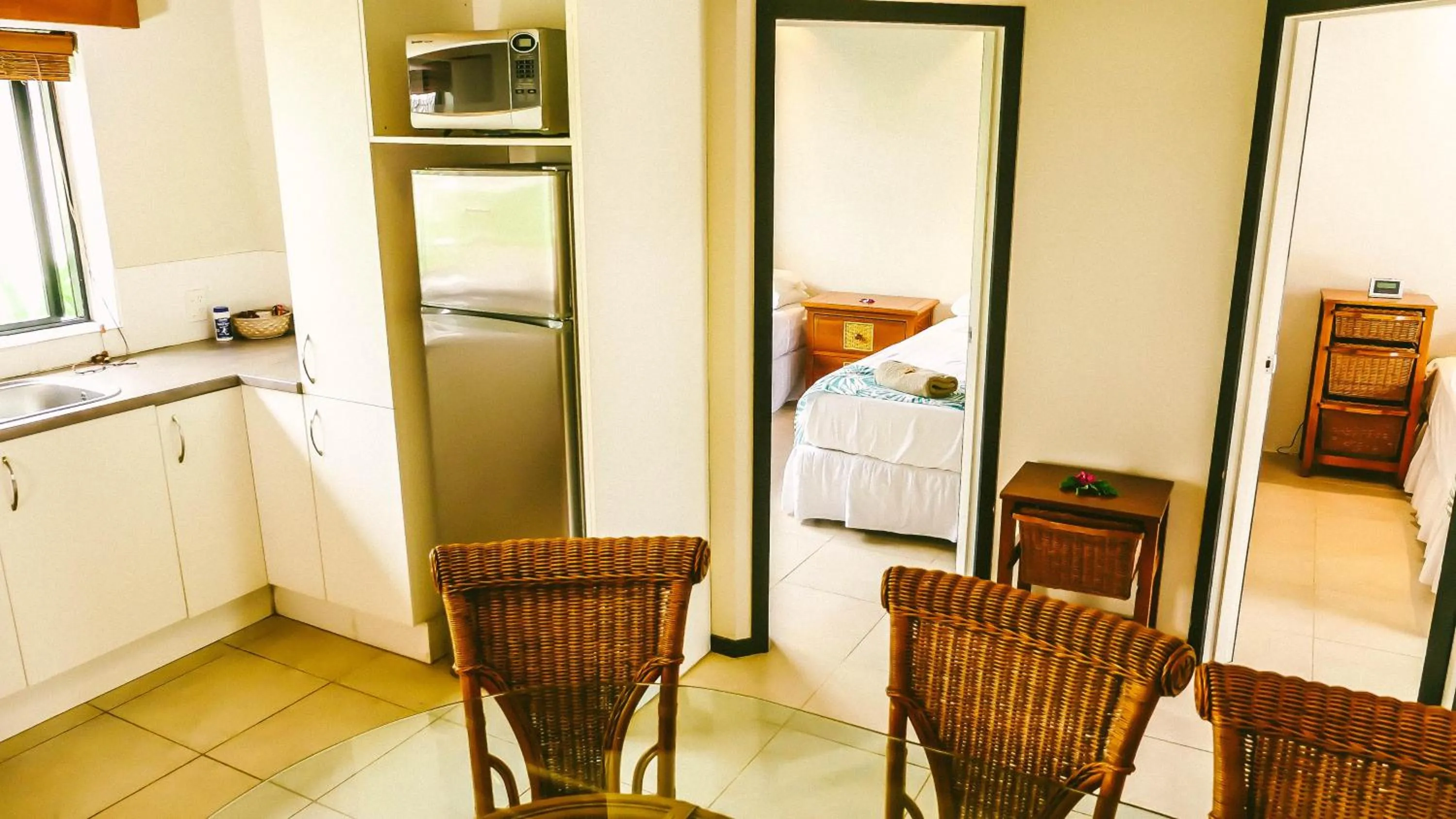 Kitchen or kitchenette in Muri Beach Resort