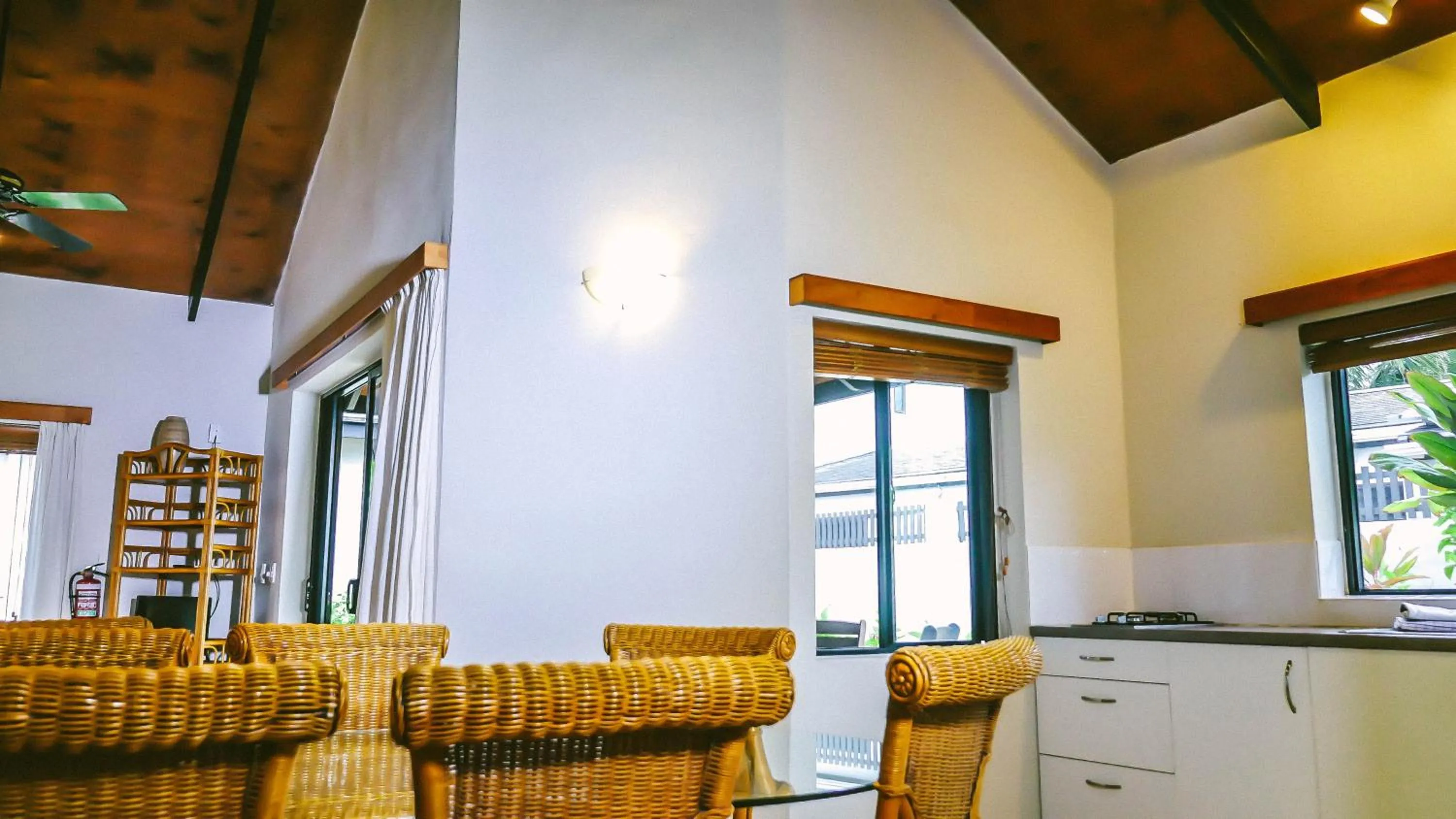 Kitchen or kitchenette in Muri Beach Resort