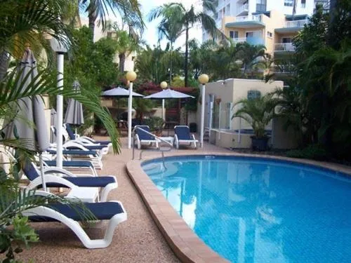 Day in Sundeck Gardens