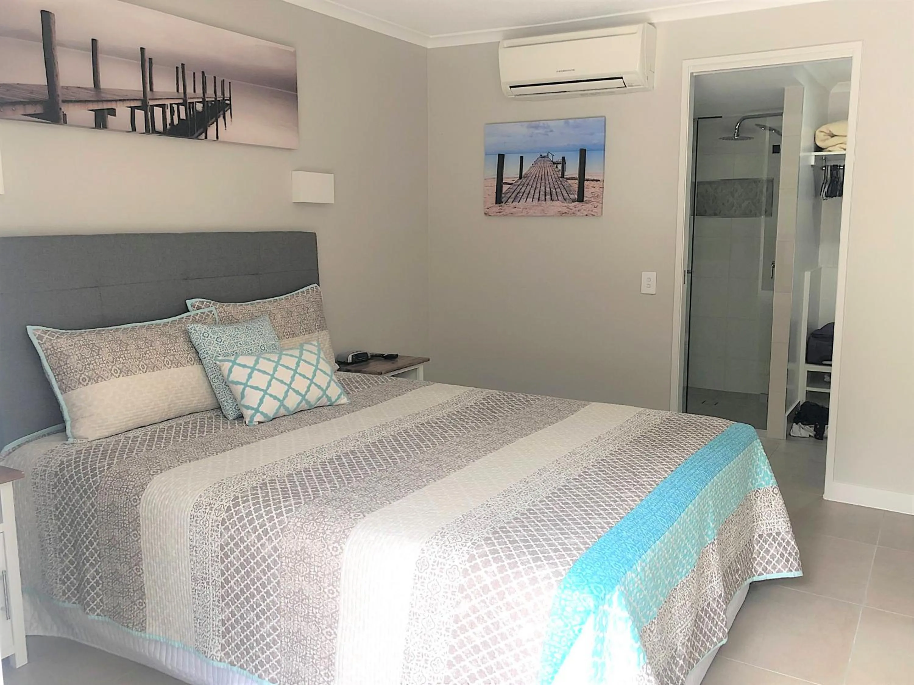 Bed in Sundeck Gardens