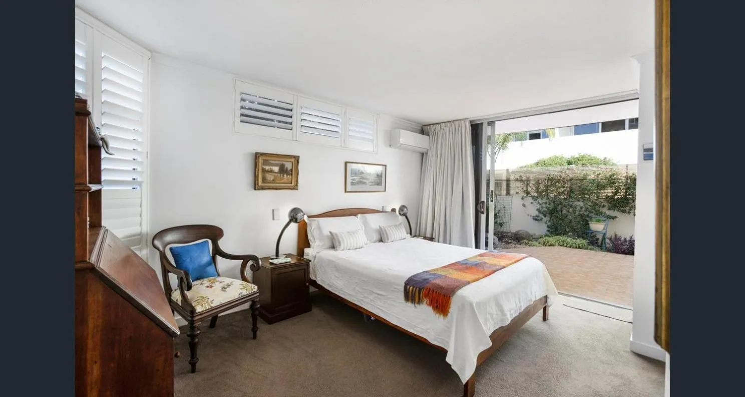 Bed in Sundeck Gardens