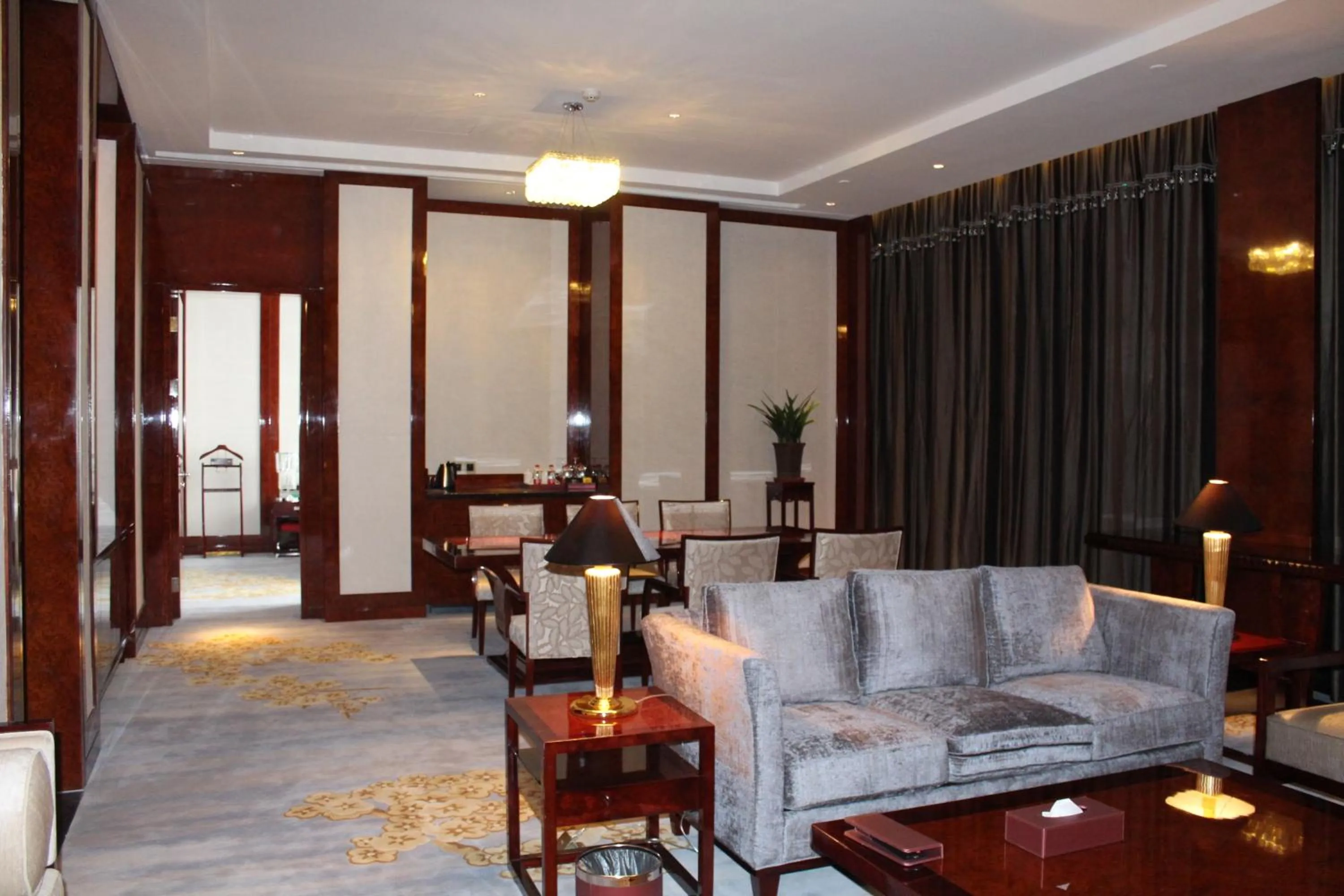 Seating area in Tai Zhou International Jinling Hotel
