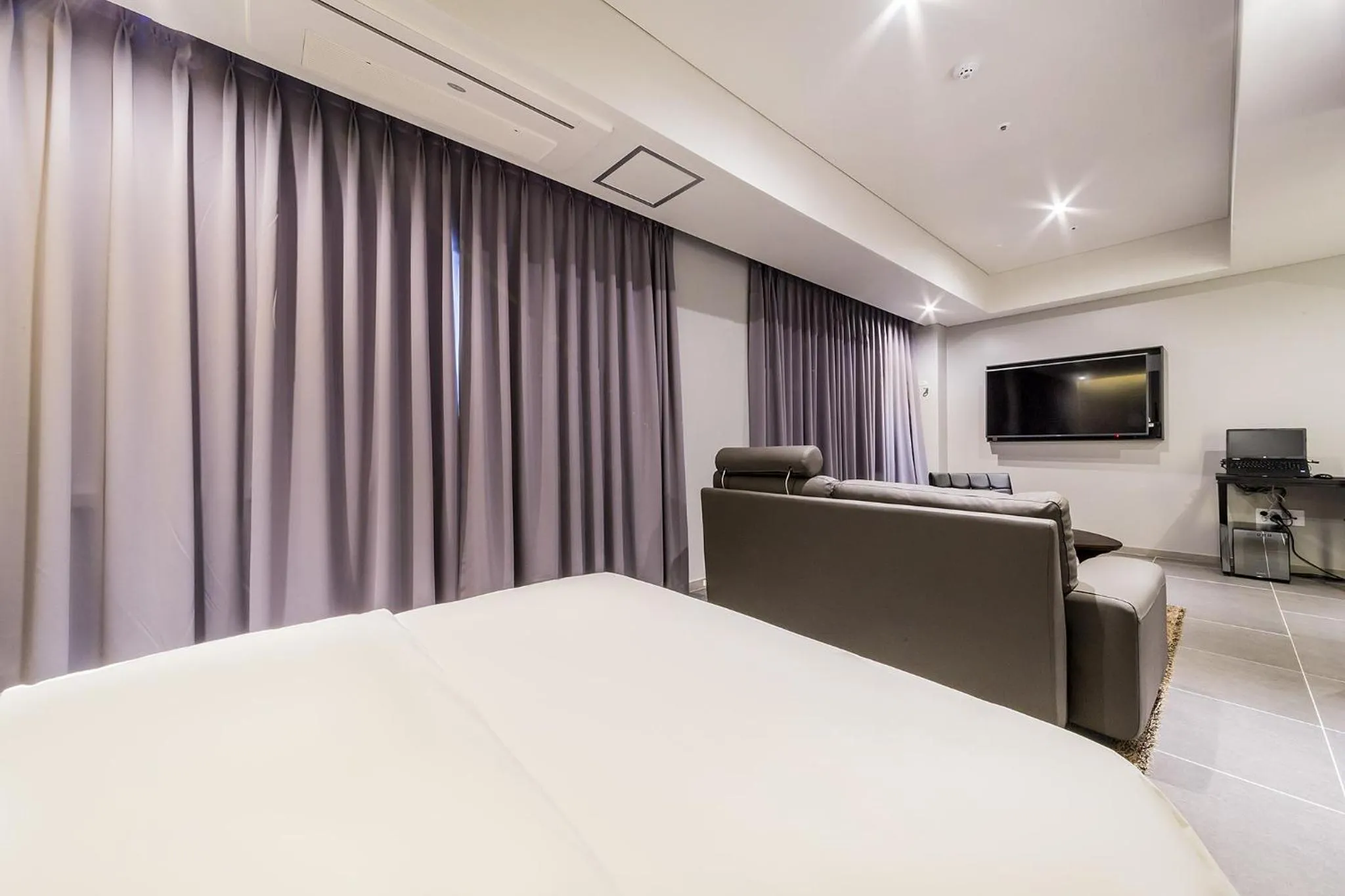 Bed in Pyeongtaek Stay Tourist Hotel