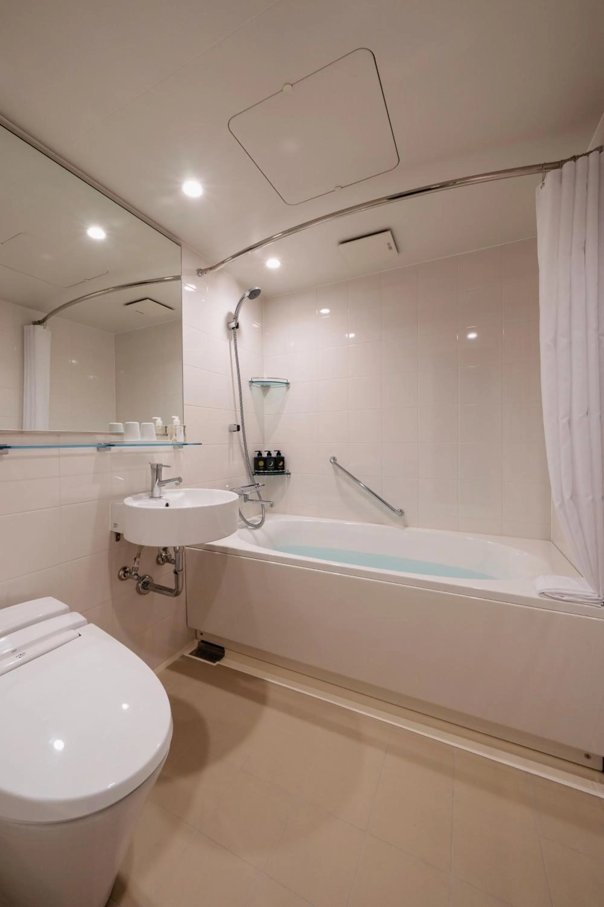 Toilet in THE MACHIYA KAZAHAYA