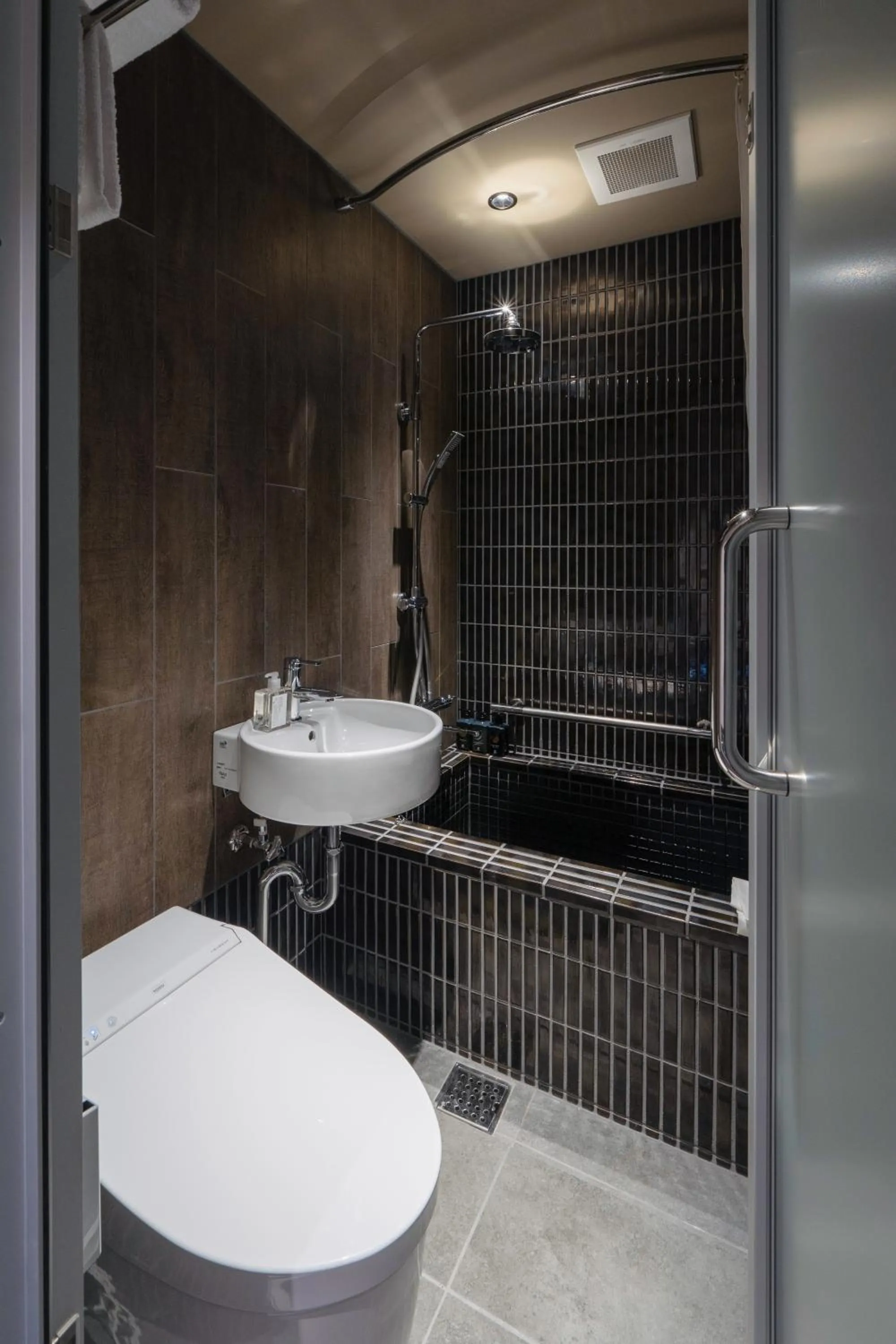 Toilet in THE MACHIYA KAZAHAYA