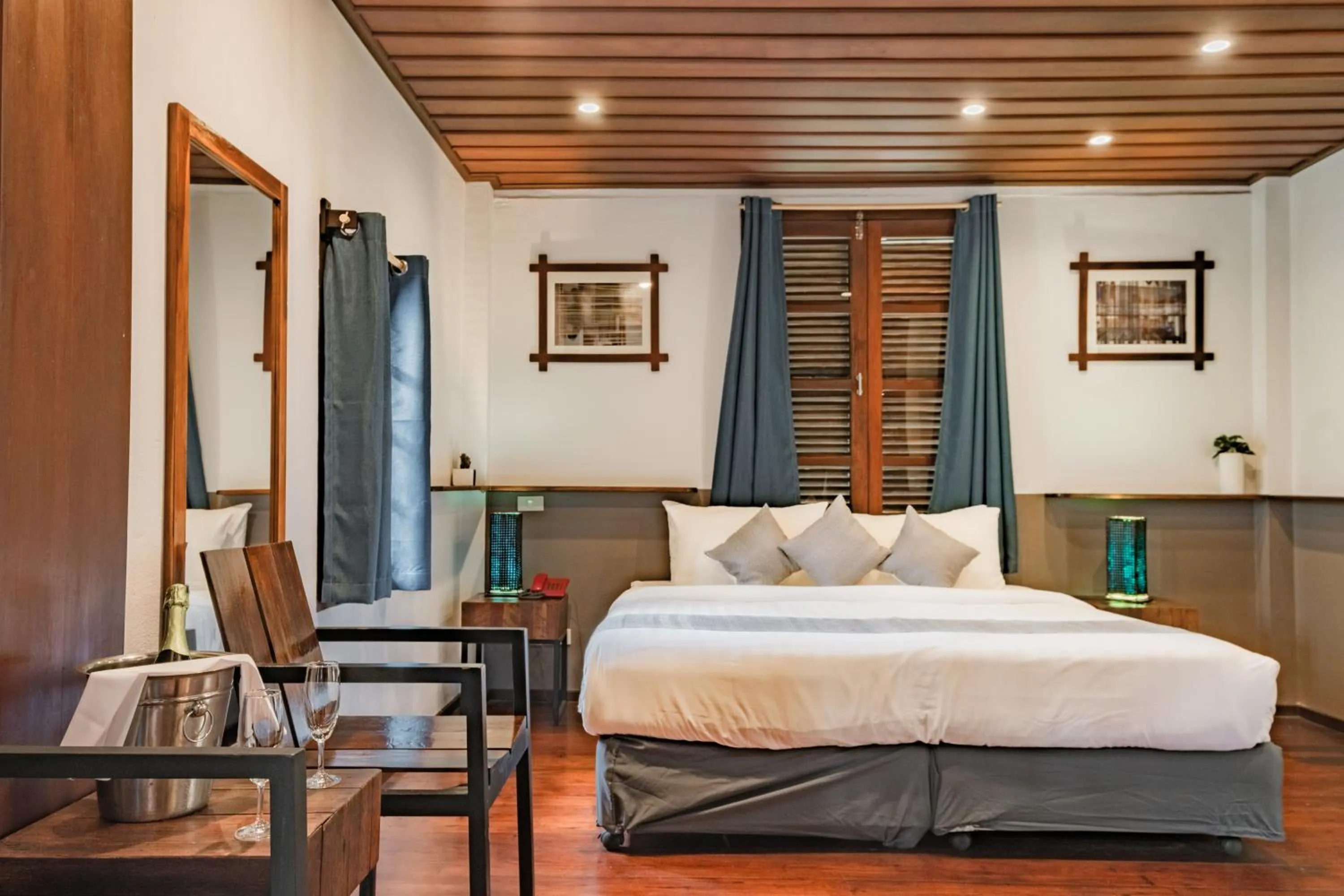 Bedroom, Bed in Sanctuary Hotel Luang Prabang