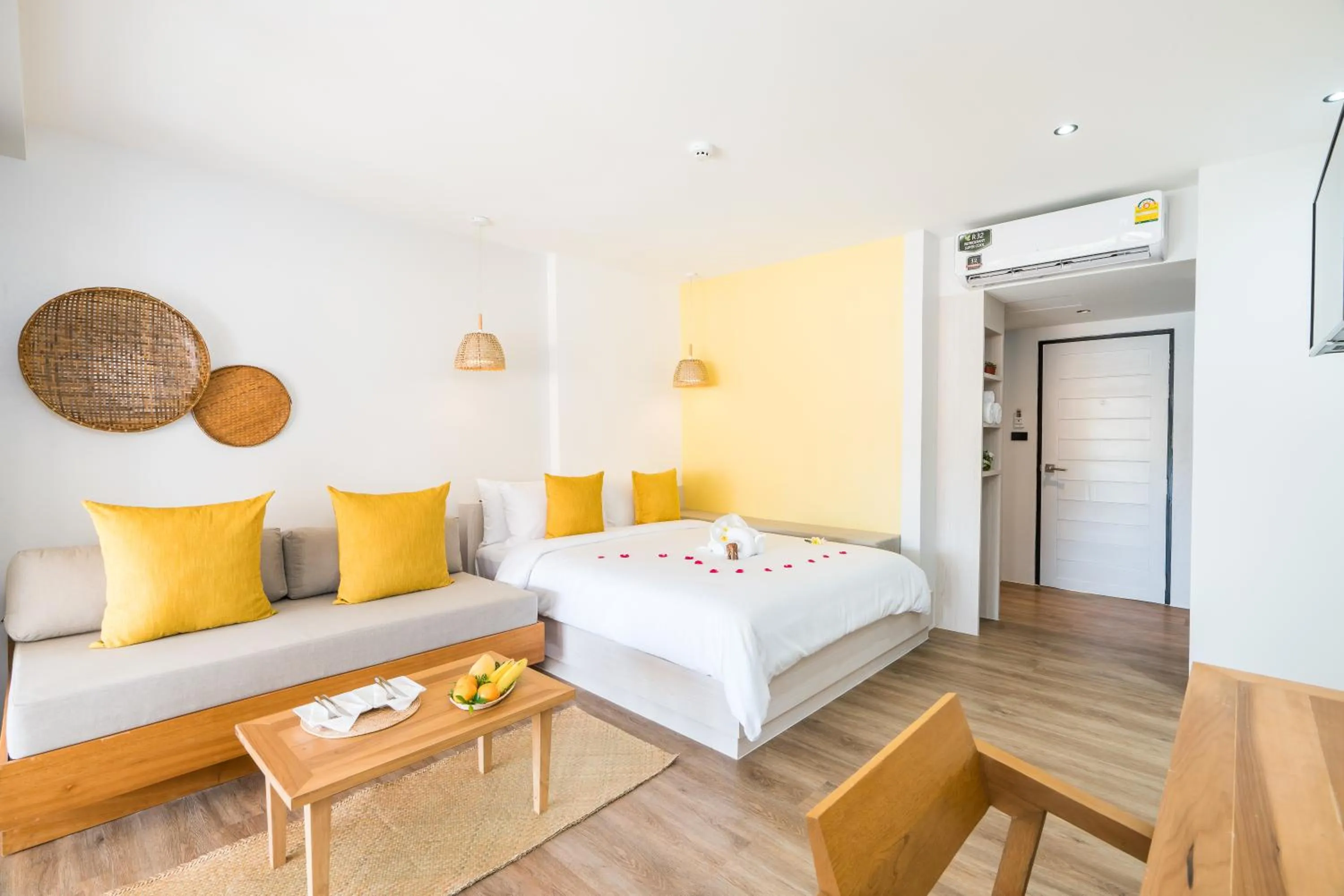 air conditioner, Bed in Princess Paradise Koh Phangan