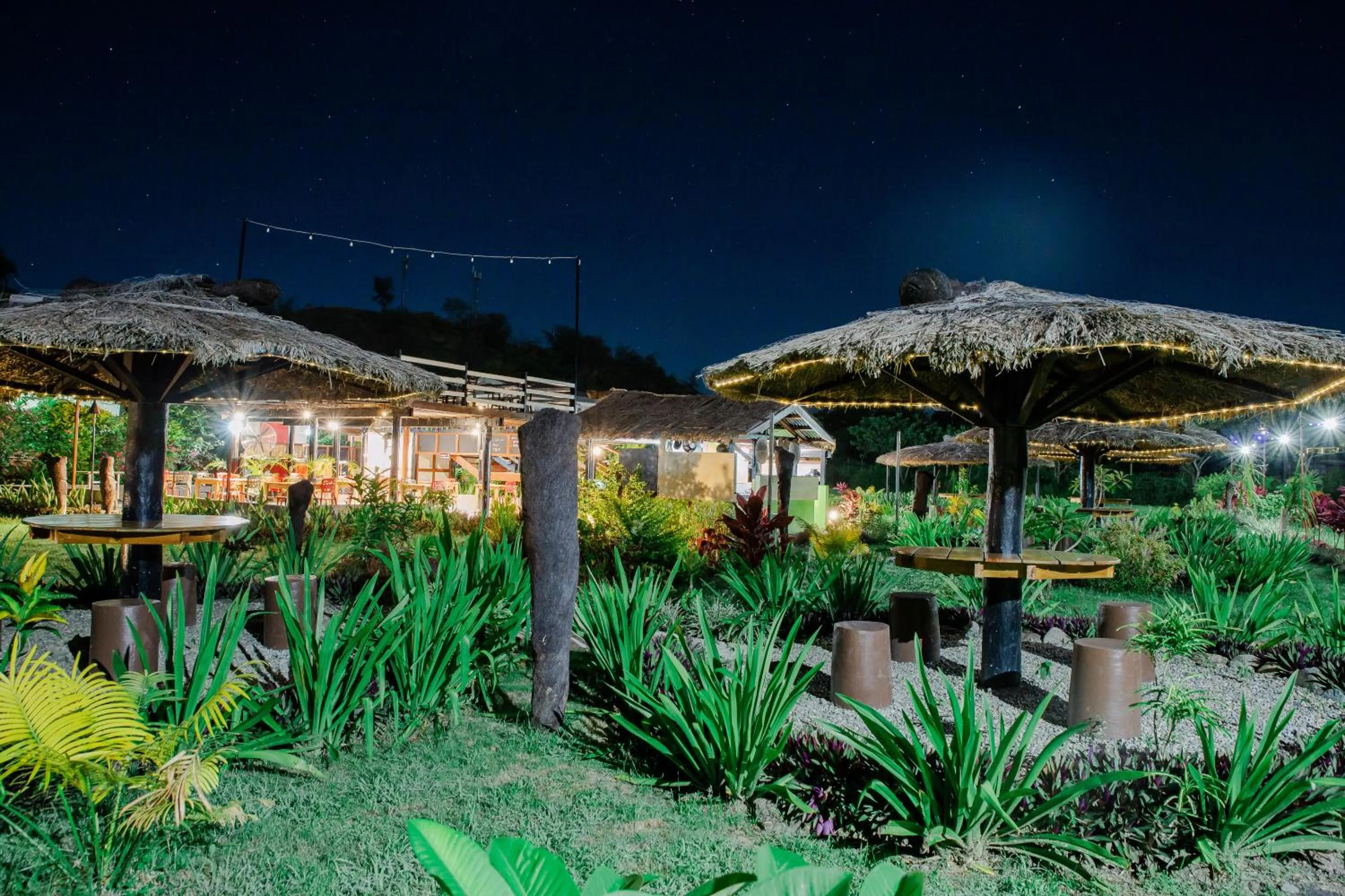 Entertainment in Seatiki Resort Fiji