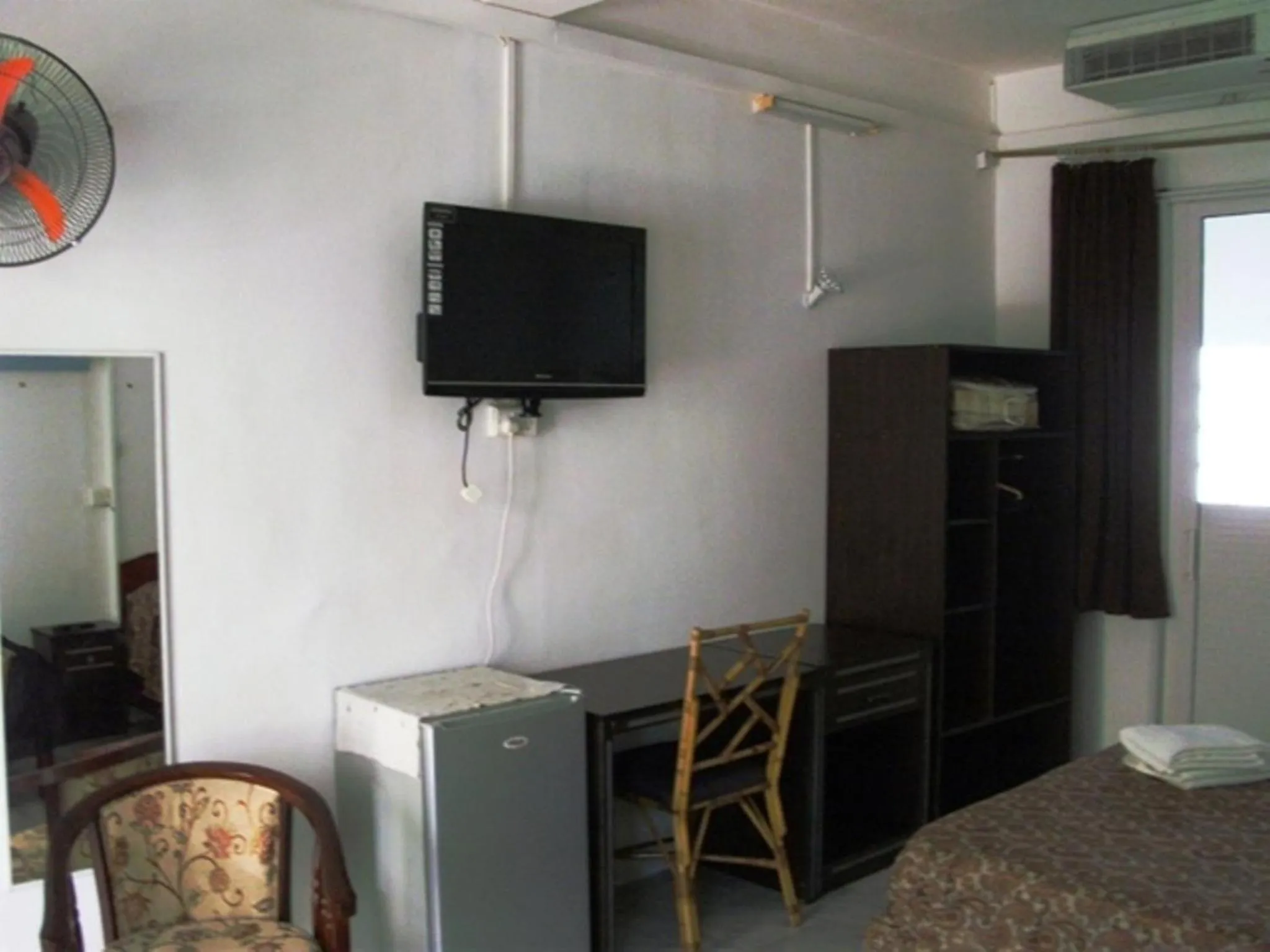 Decorative detail in Auberge Le Saladier