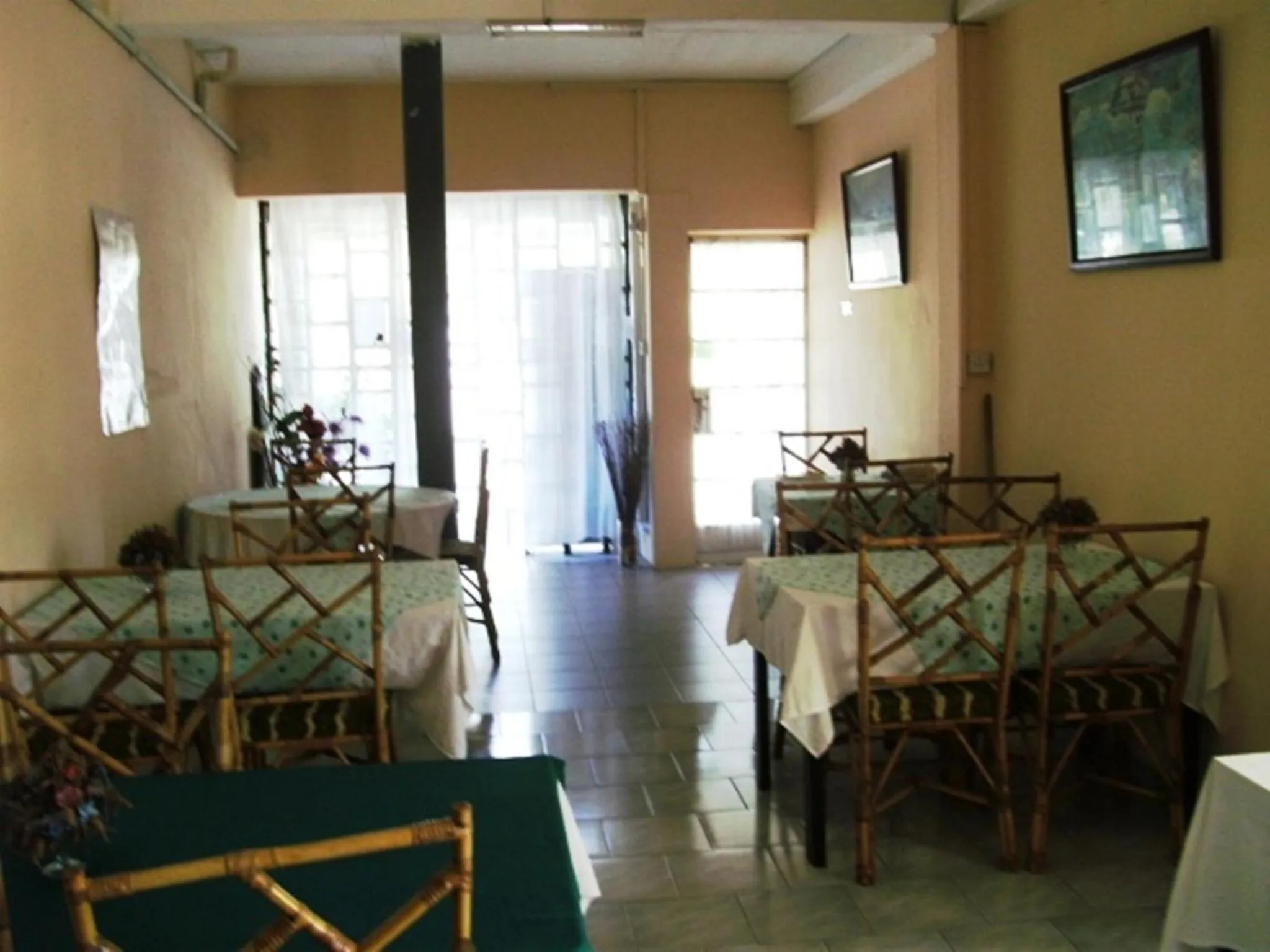 Restaurant/places to eat in Auberge Le Saladier