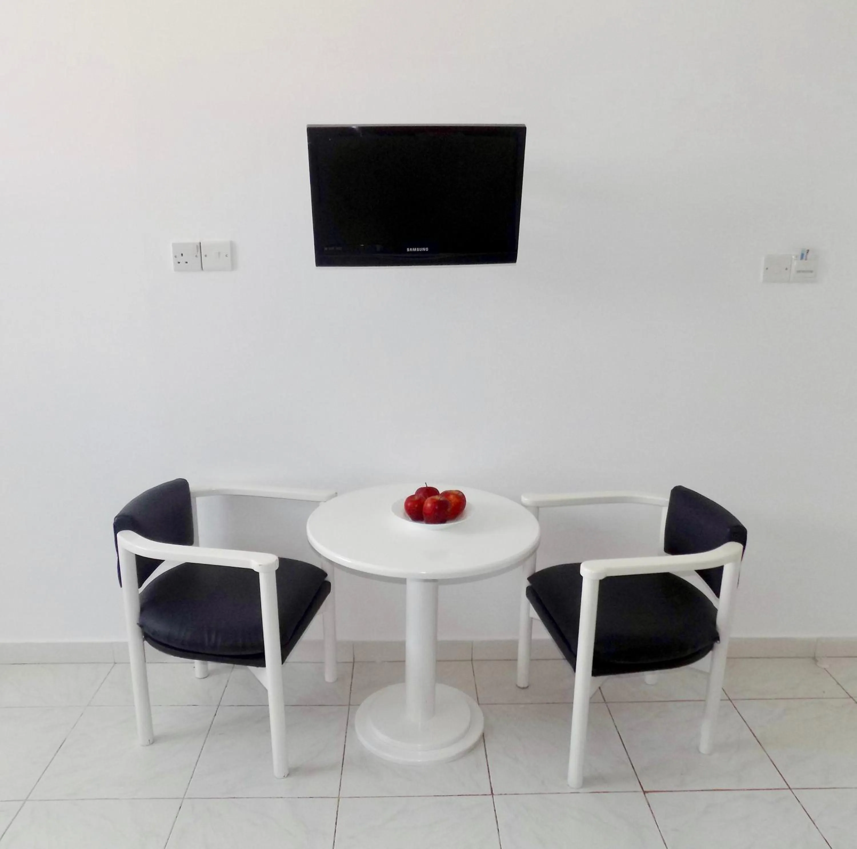 Decorative detail in Margarita Napa Apartments