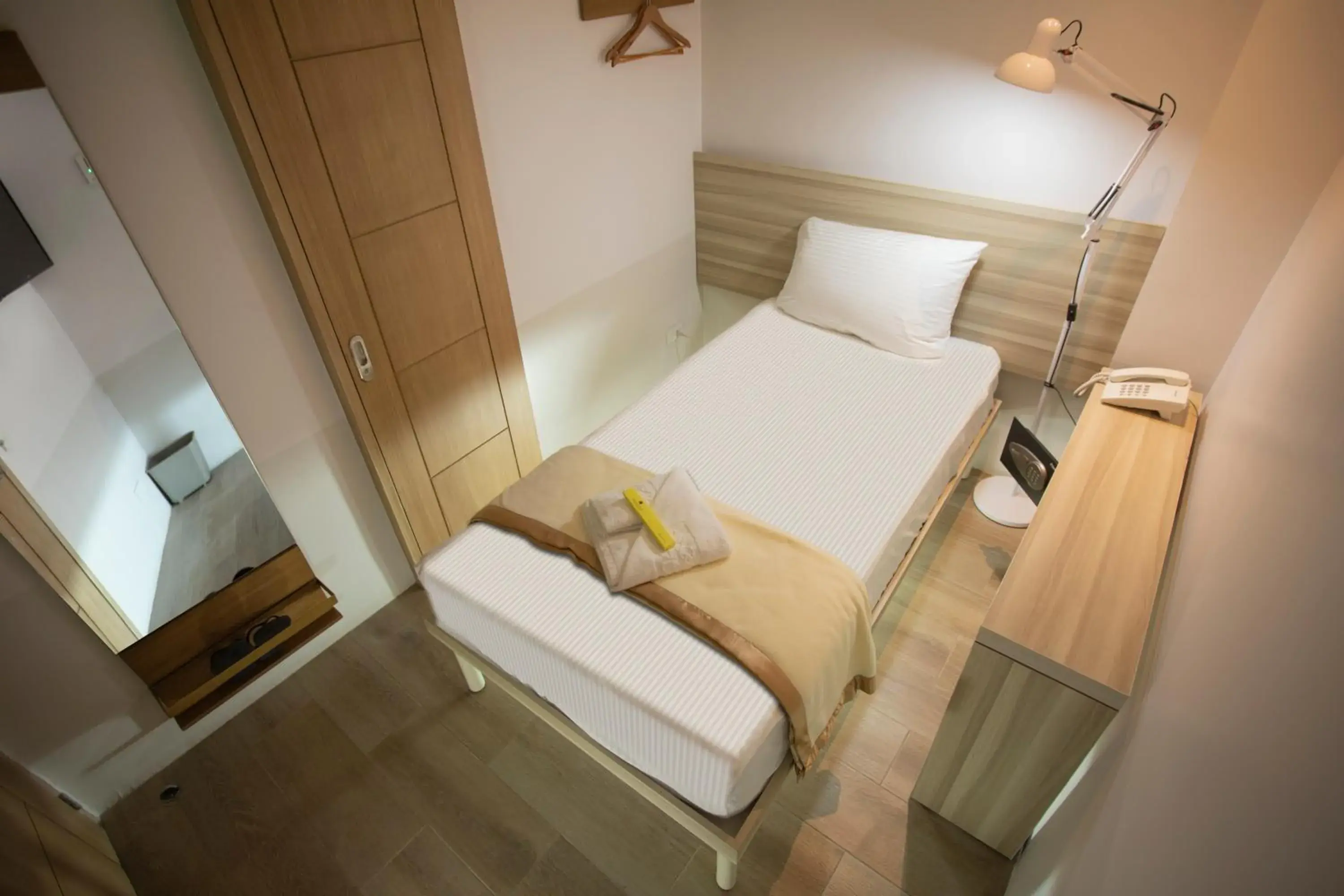 Standard Room ( 1 Single-sized bed ) in 1010 Hotel Standard Room ( 1 Single-sized bed ) in 1010 Hotel