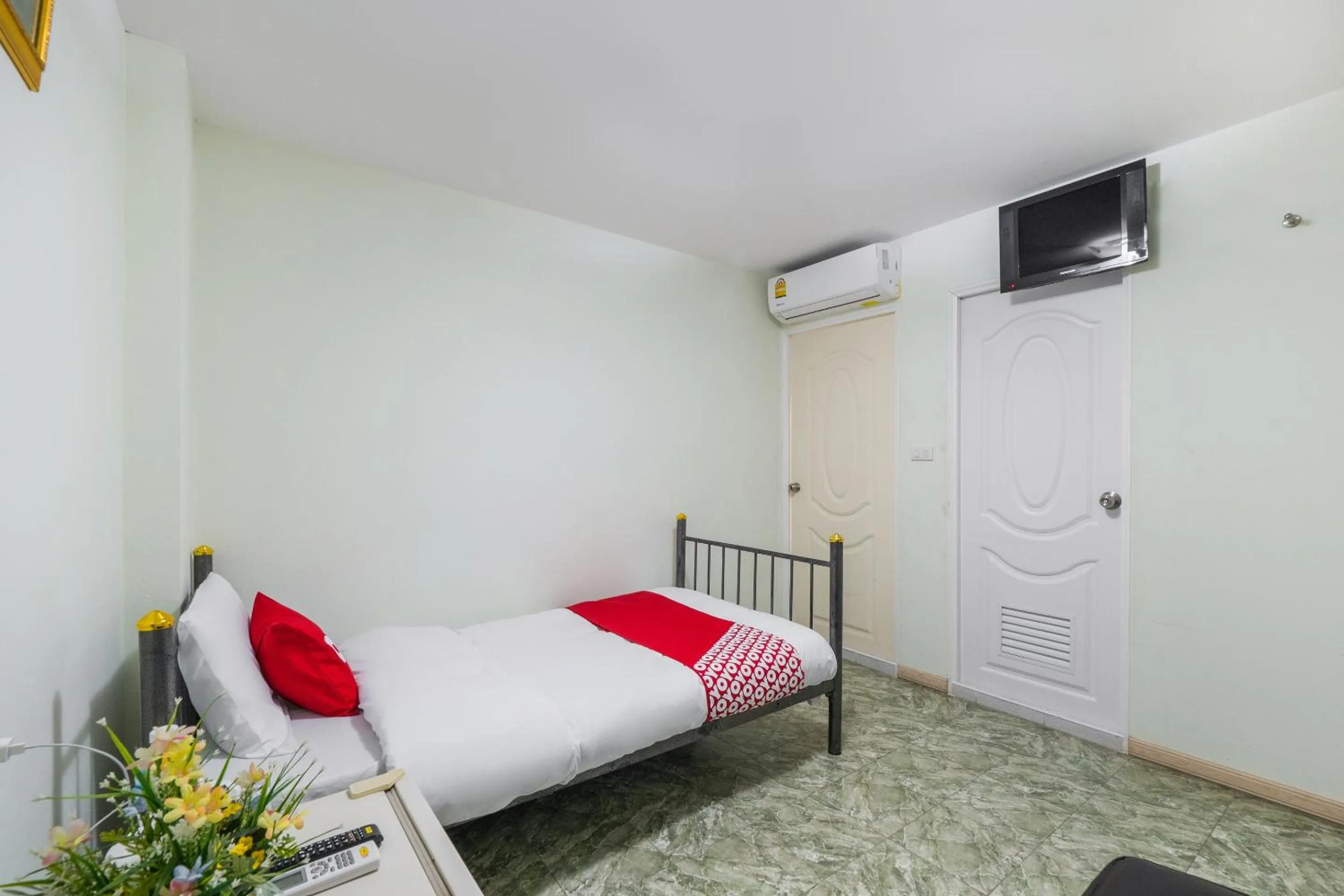 Bedroom in SP Park Thaphra