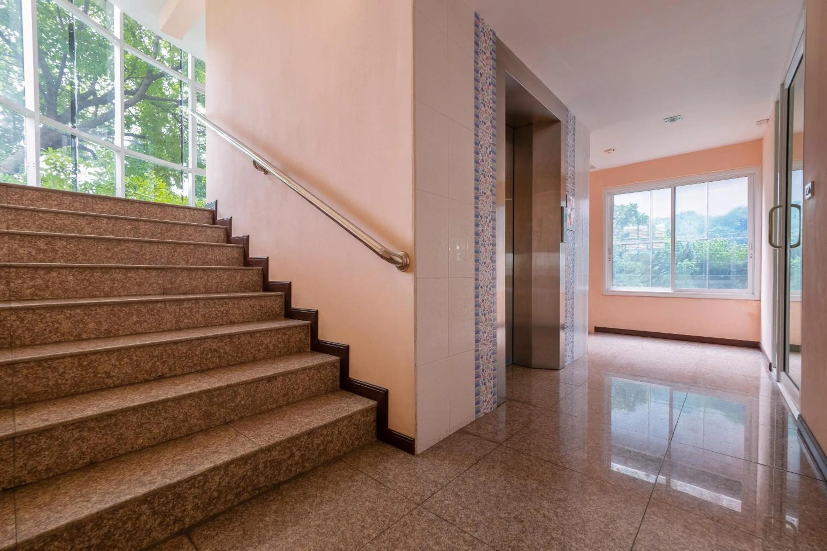 Lobby or reception in SP Park Thaphra