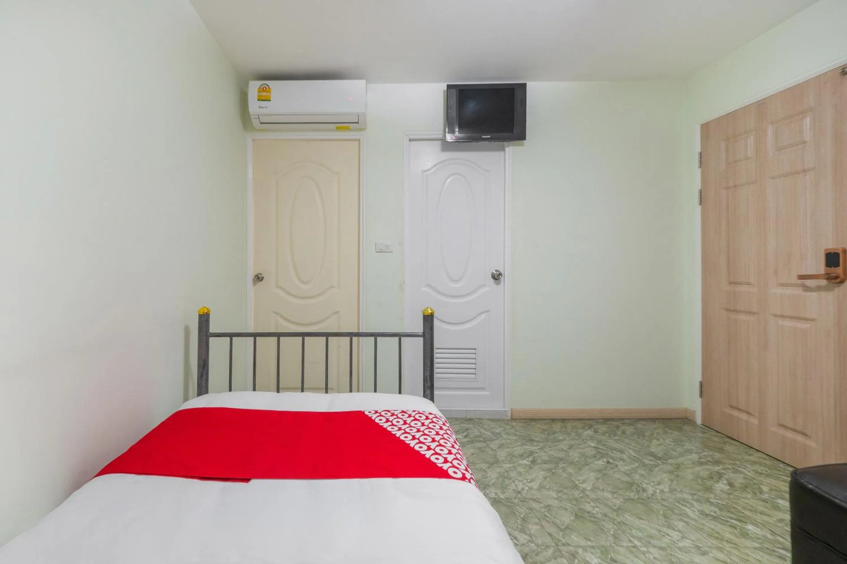 Bedroom in SP Park Thaphra