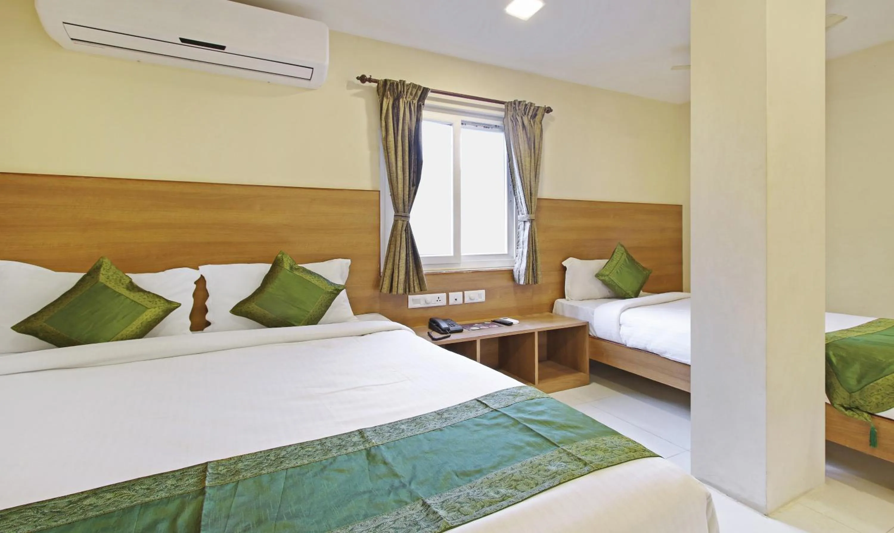 Bedroom, Bed in Itsy Hotels Jansi Residency