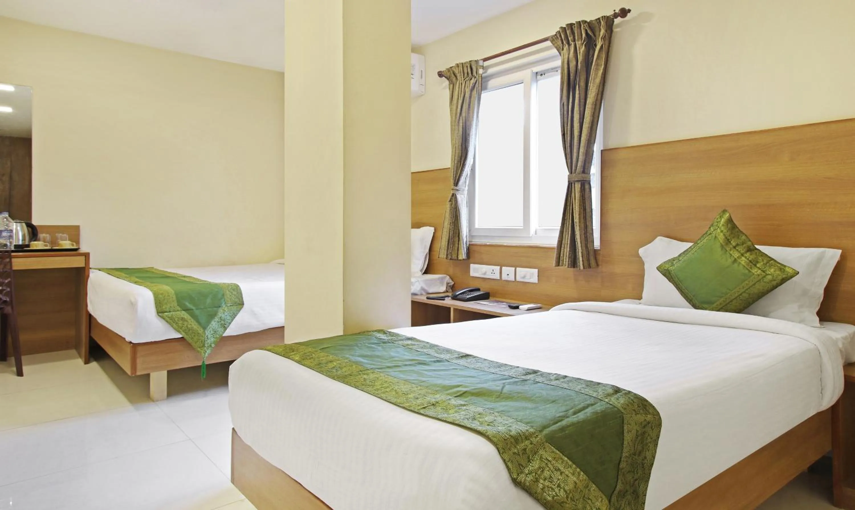 Bedroom, Bed in Itsy Hotels Jansi Residency
