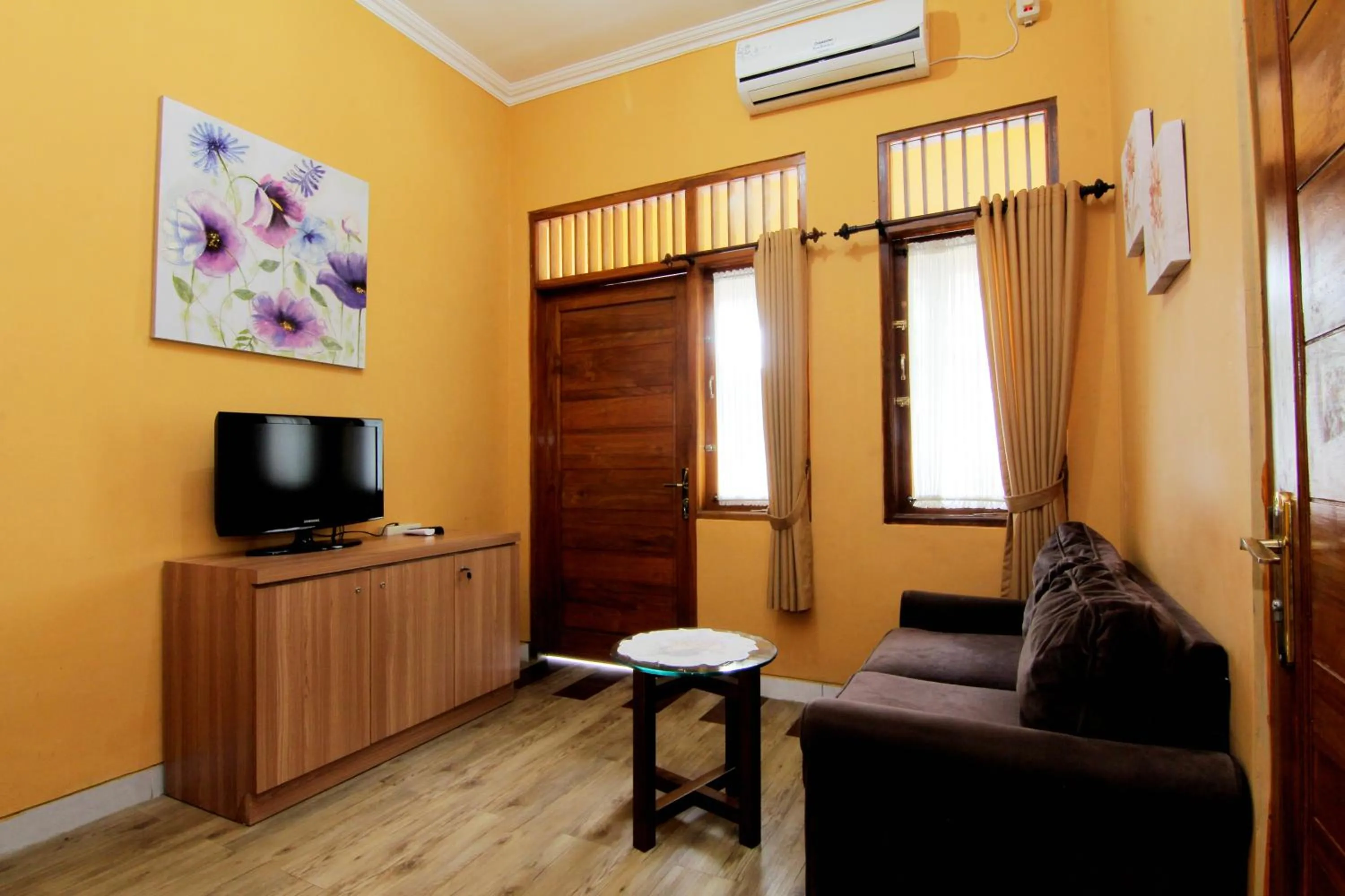 Living room in Embe Joglo Homestay
