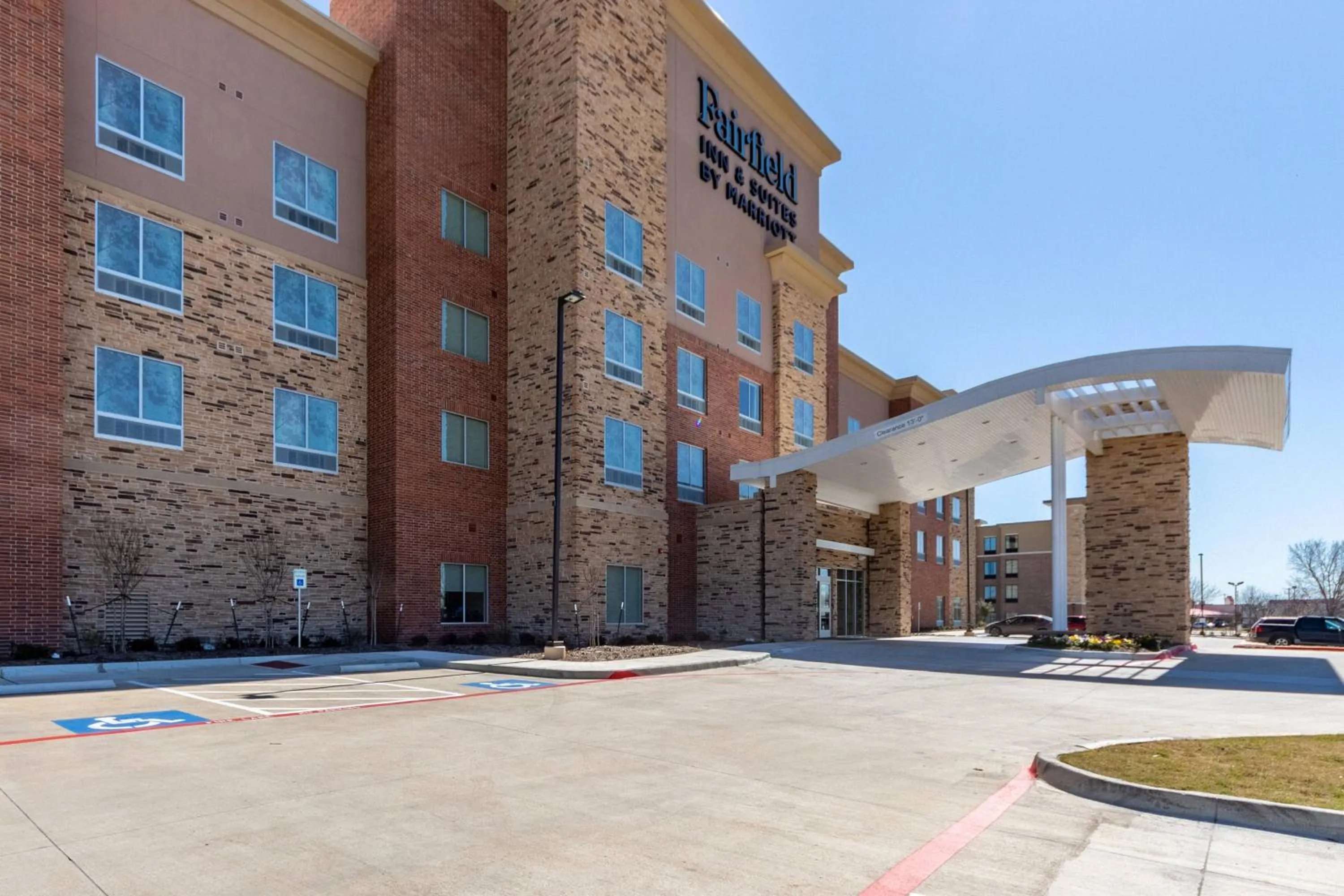 Property building in Fairfield Inn & Suites Dallas Arlington South