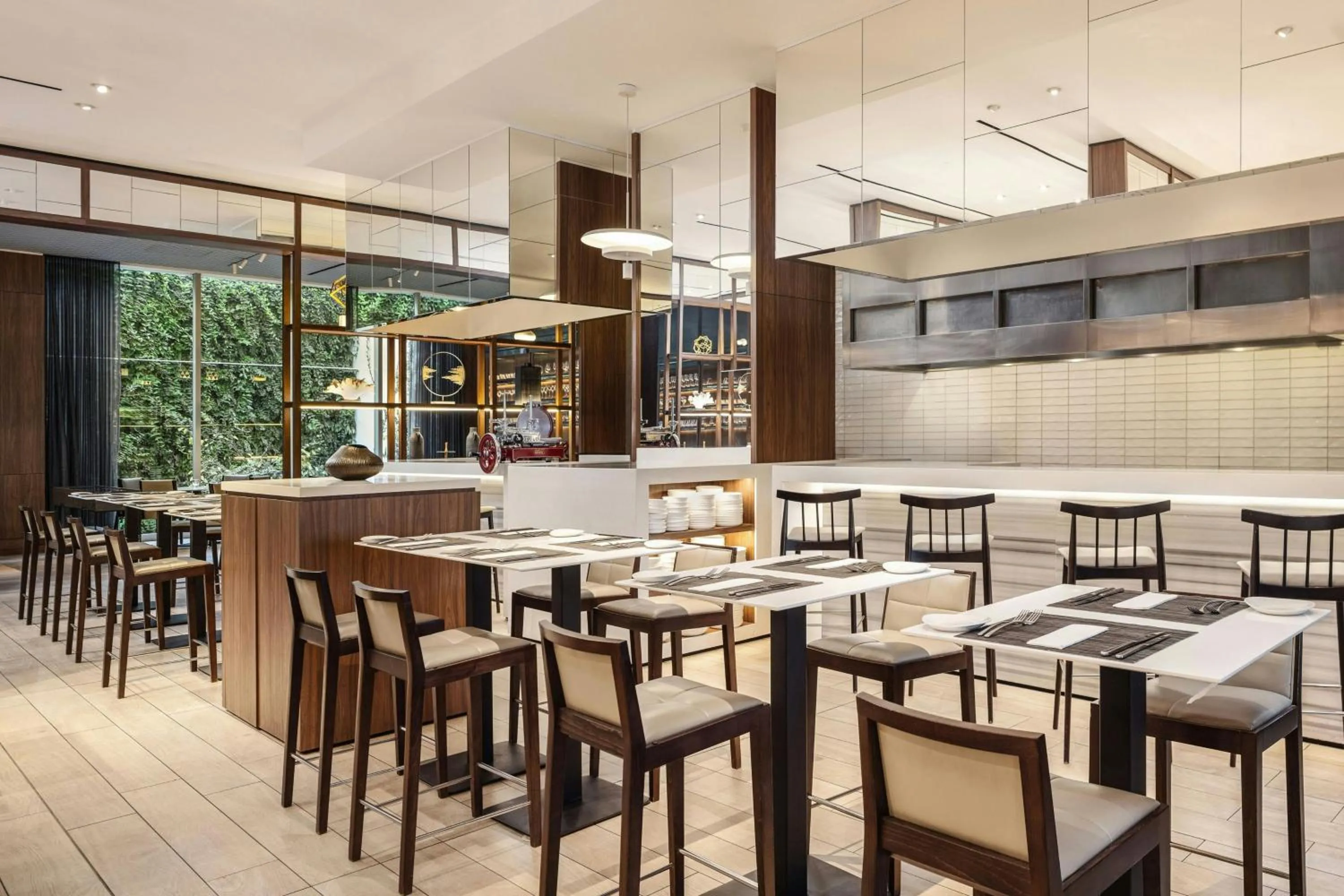 Kitchen or kitchenette in AC Hotel by Marriott Lima Miraflores