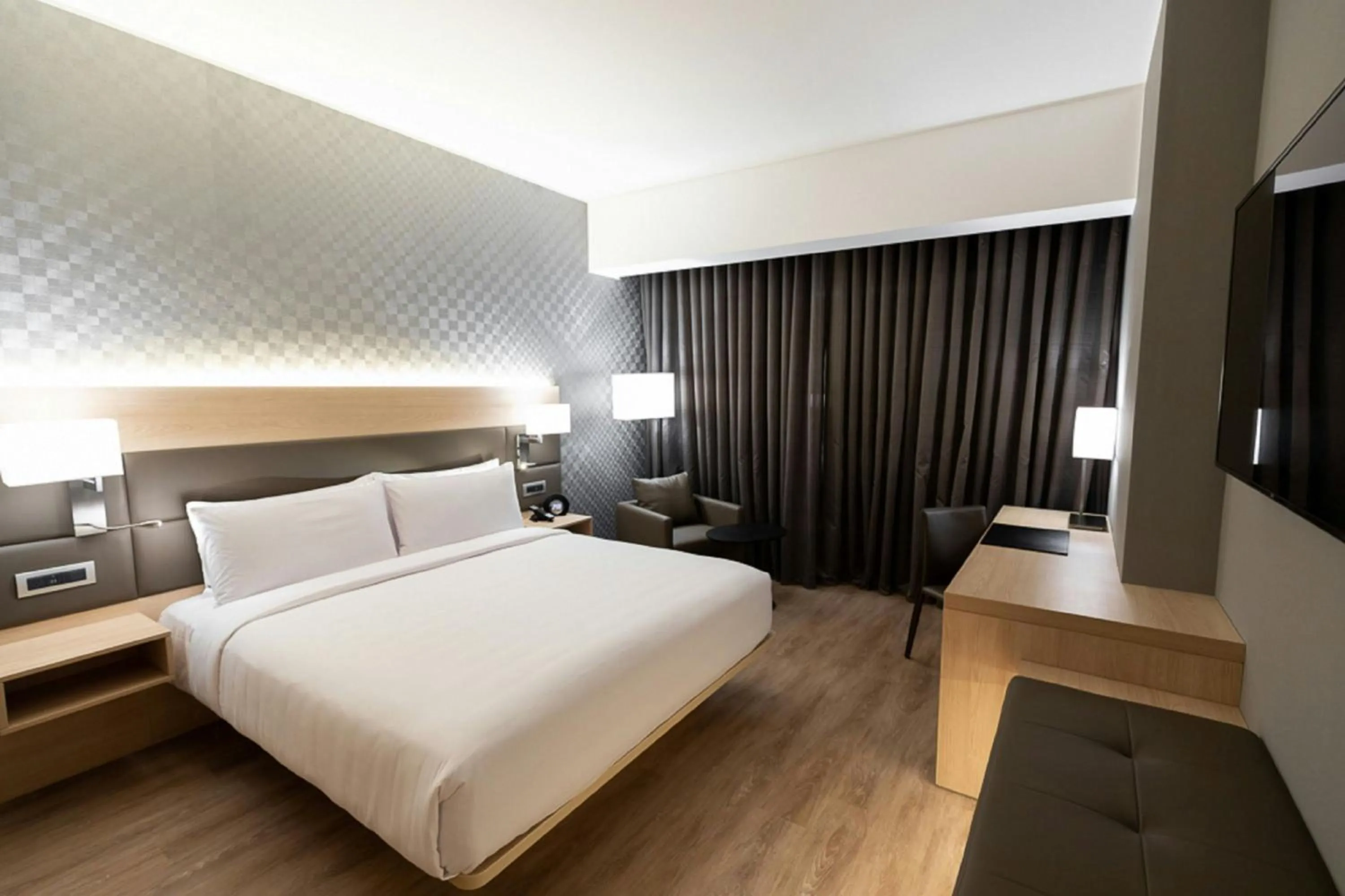 Photo of the whole room, Bed in AC Hotel by Marriott Lima Miraflores