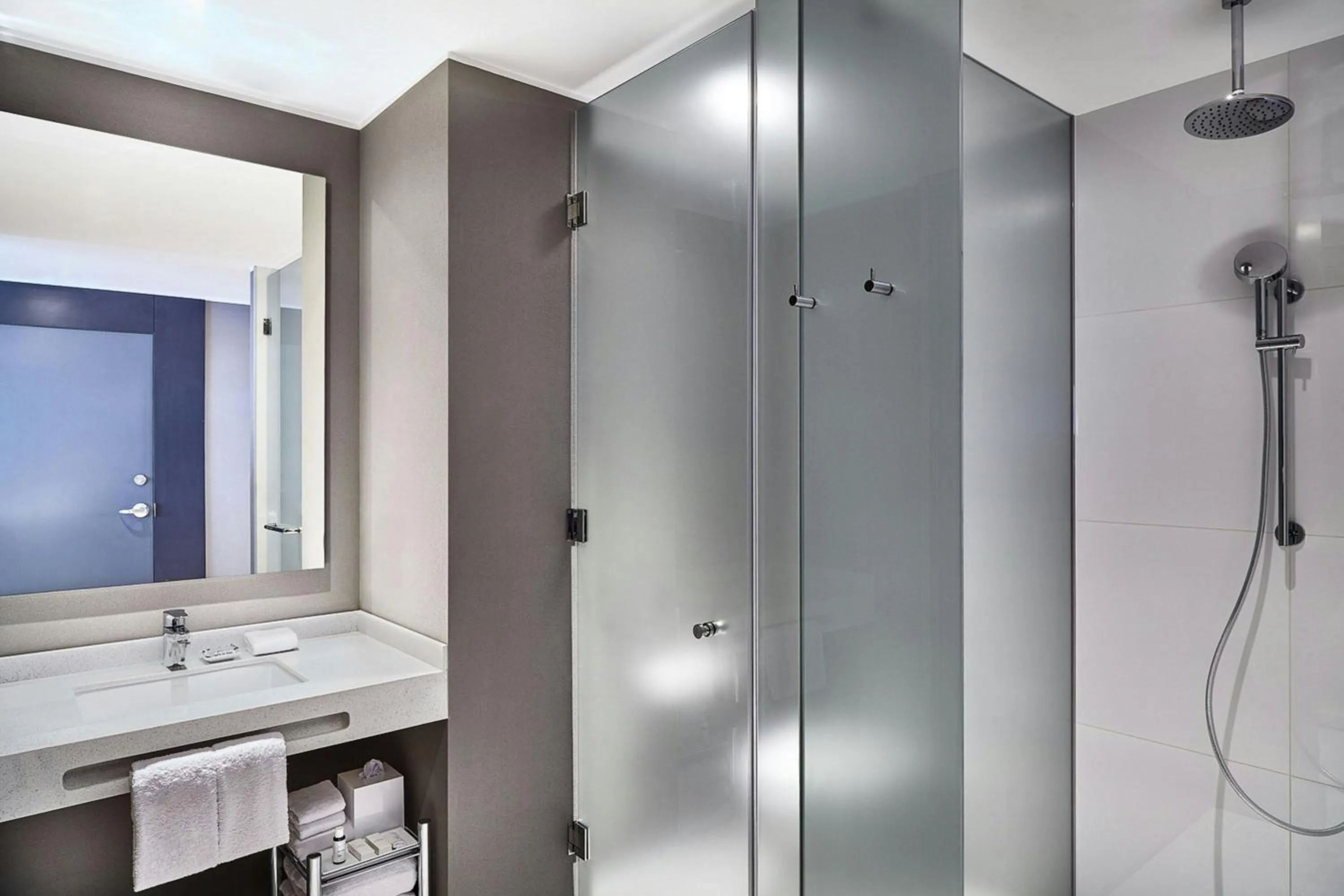 Photo of the whole room in AC Hotel by Marriott Lima Miraflores