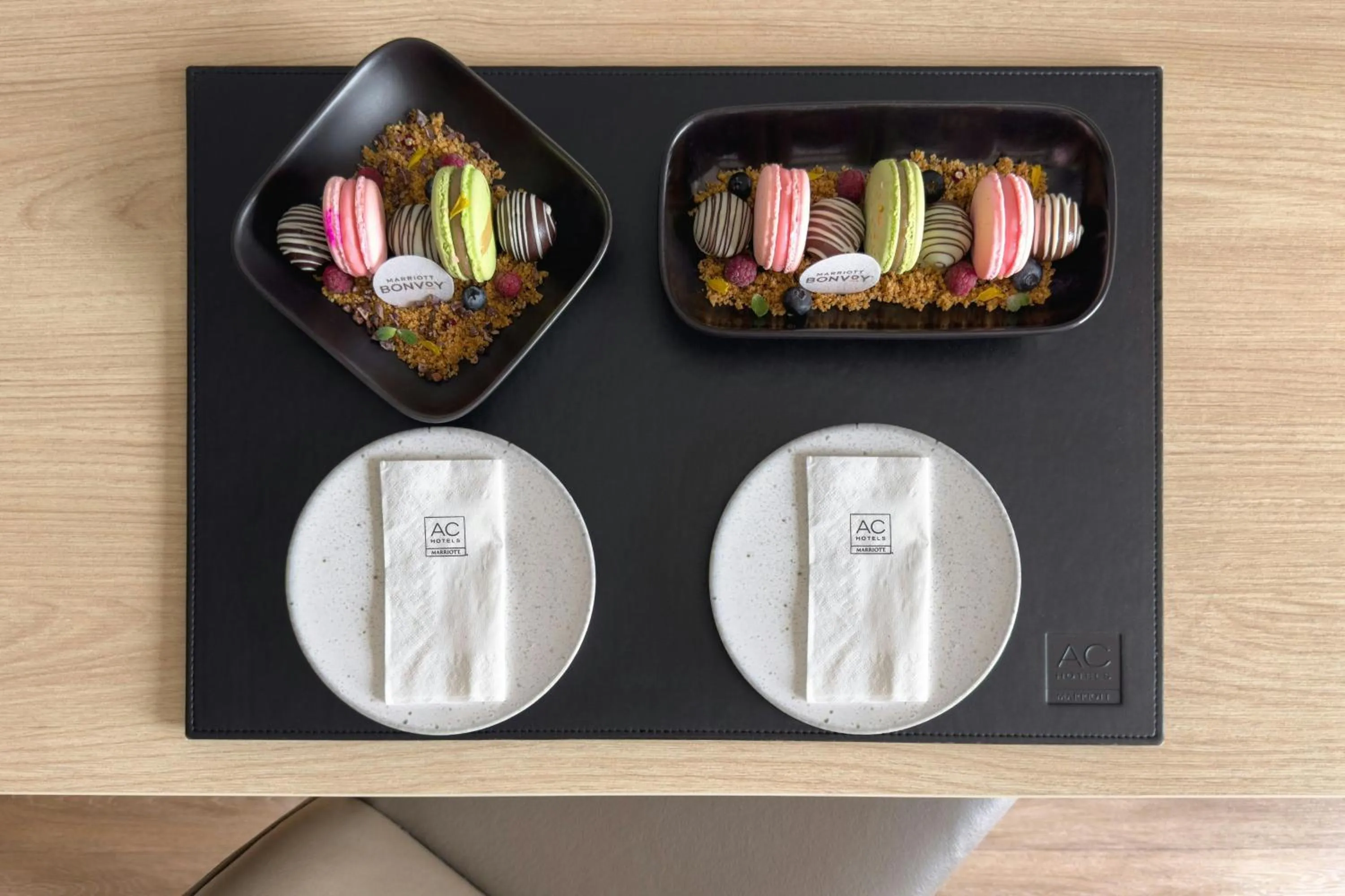 Restaurant/places to eat in AC Hotel by Marriott Lima Miraflores