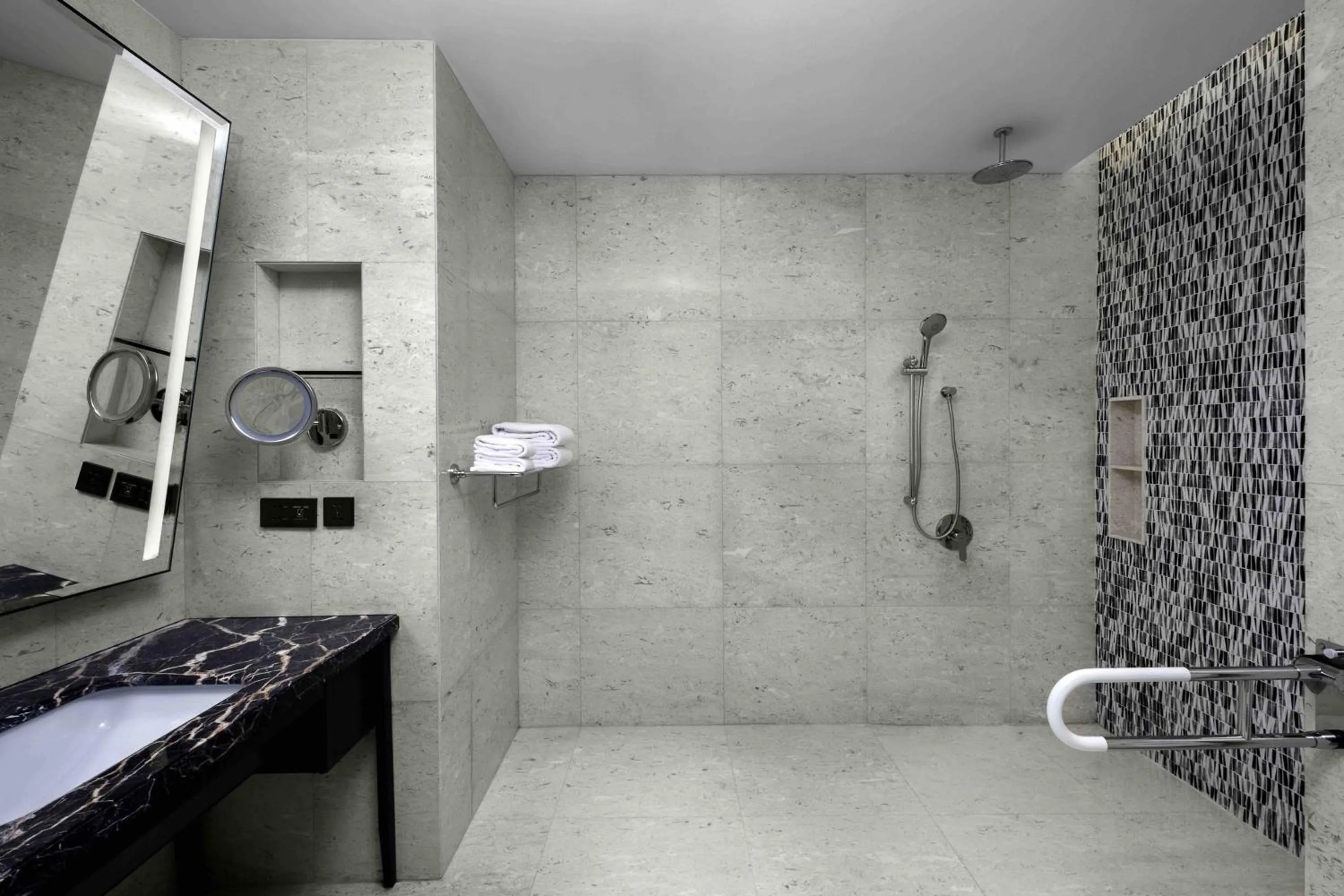 Bathroom in Sheraton Manila Hotel at Newport World Resorts