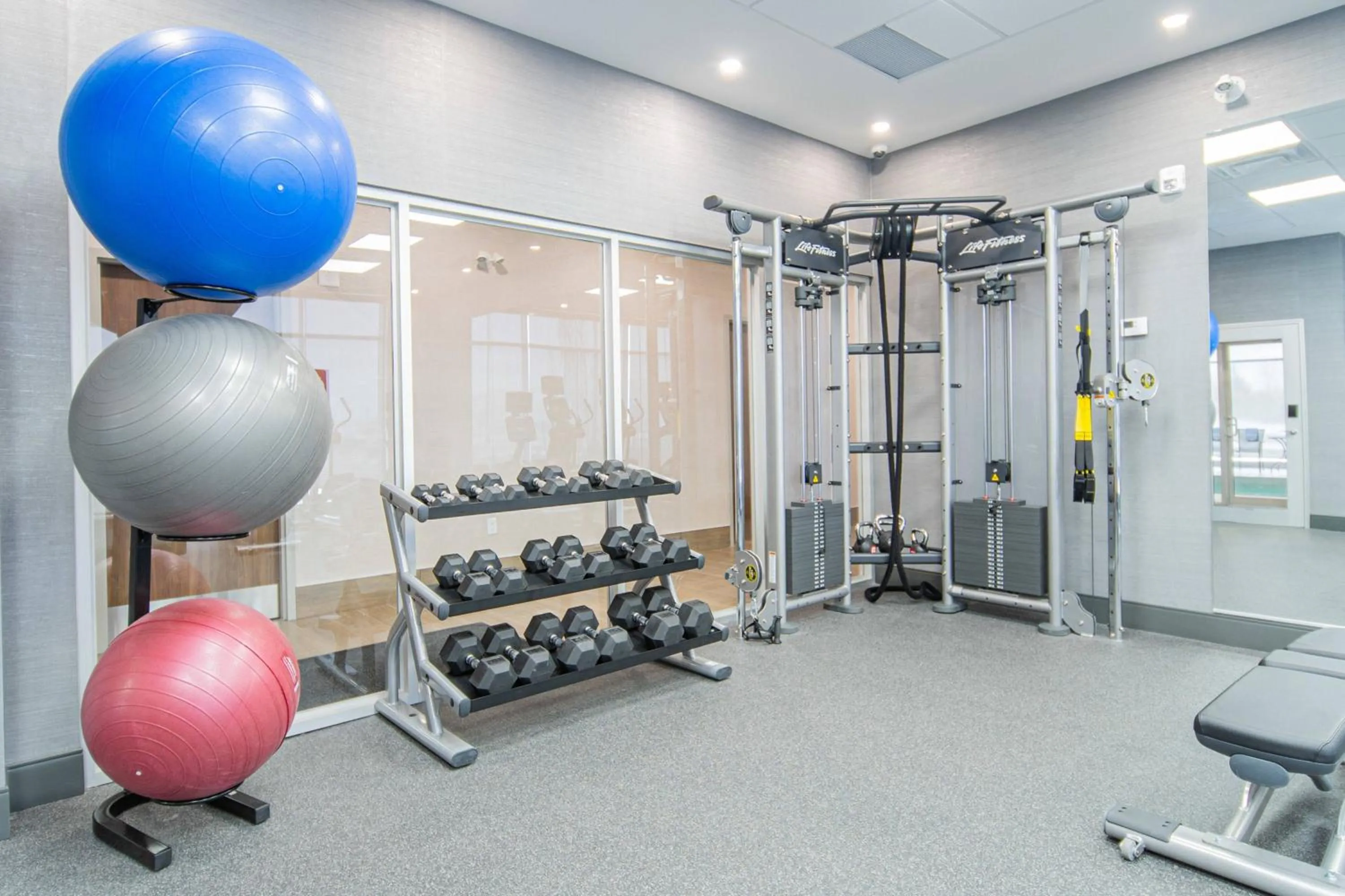 Fitness centre/facilities in TownePlace Suites by Marriott Brantford and Conference Centre