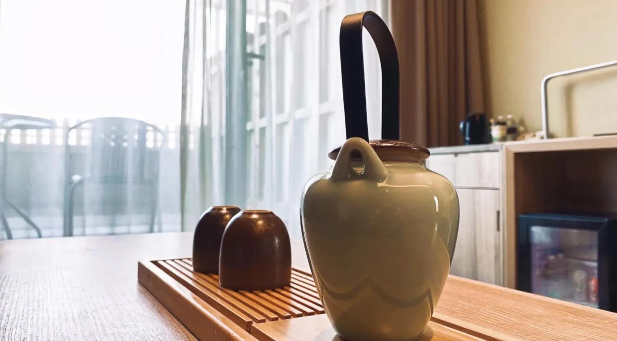 Coffee/tea facilities in Atour Hotel Shanghai Xinzhuang