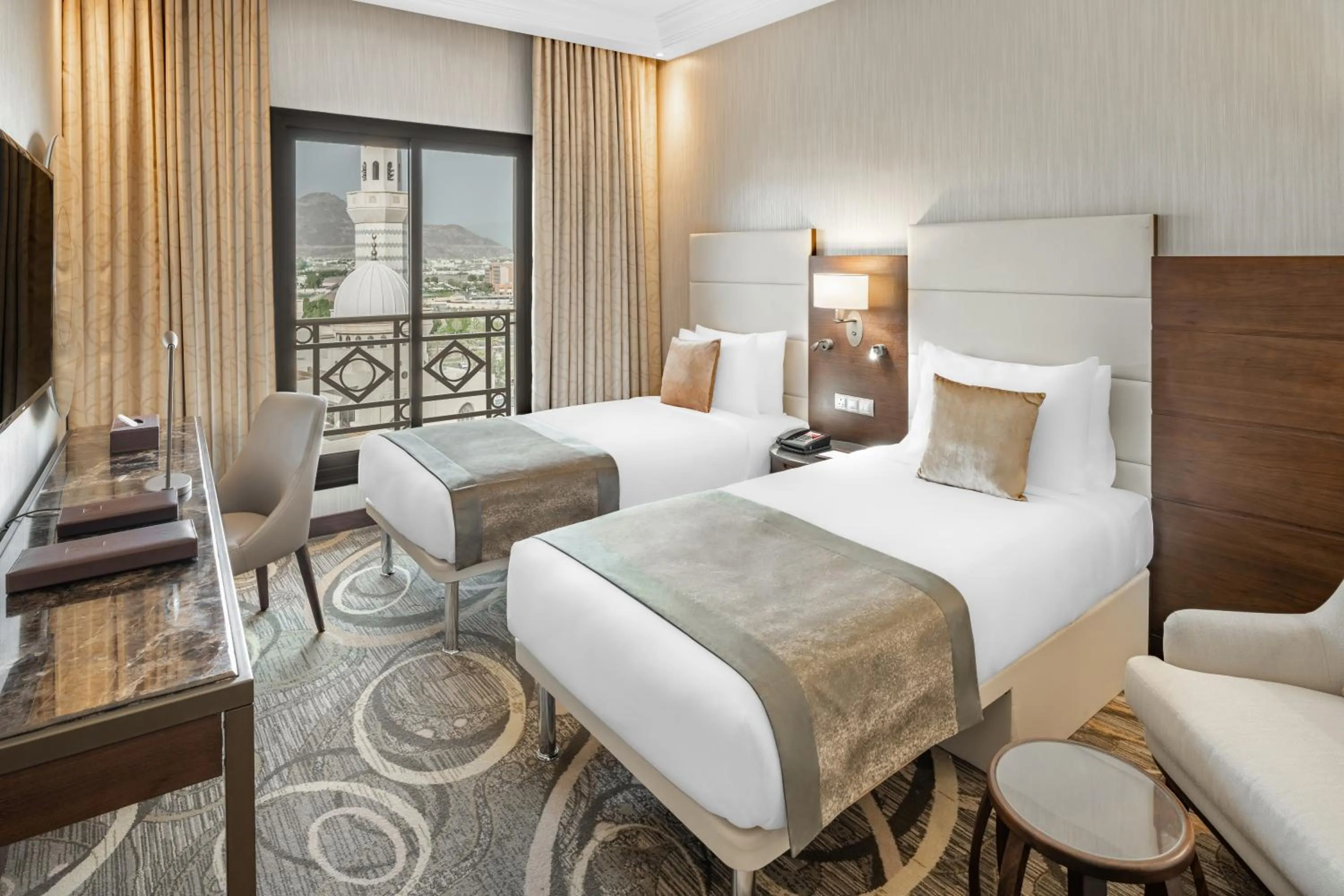 Bedroom, Bed in Millennium Makkah Al Naseem
