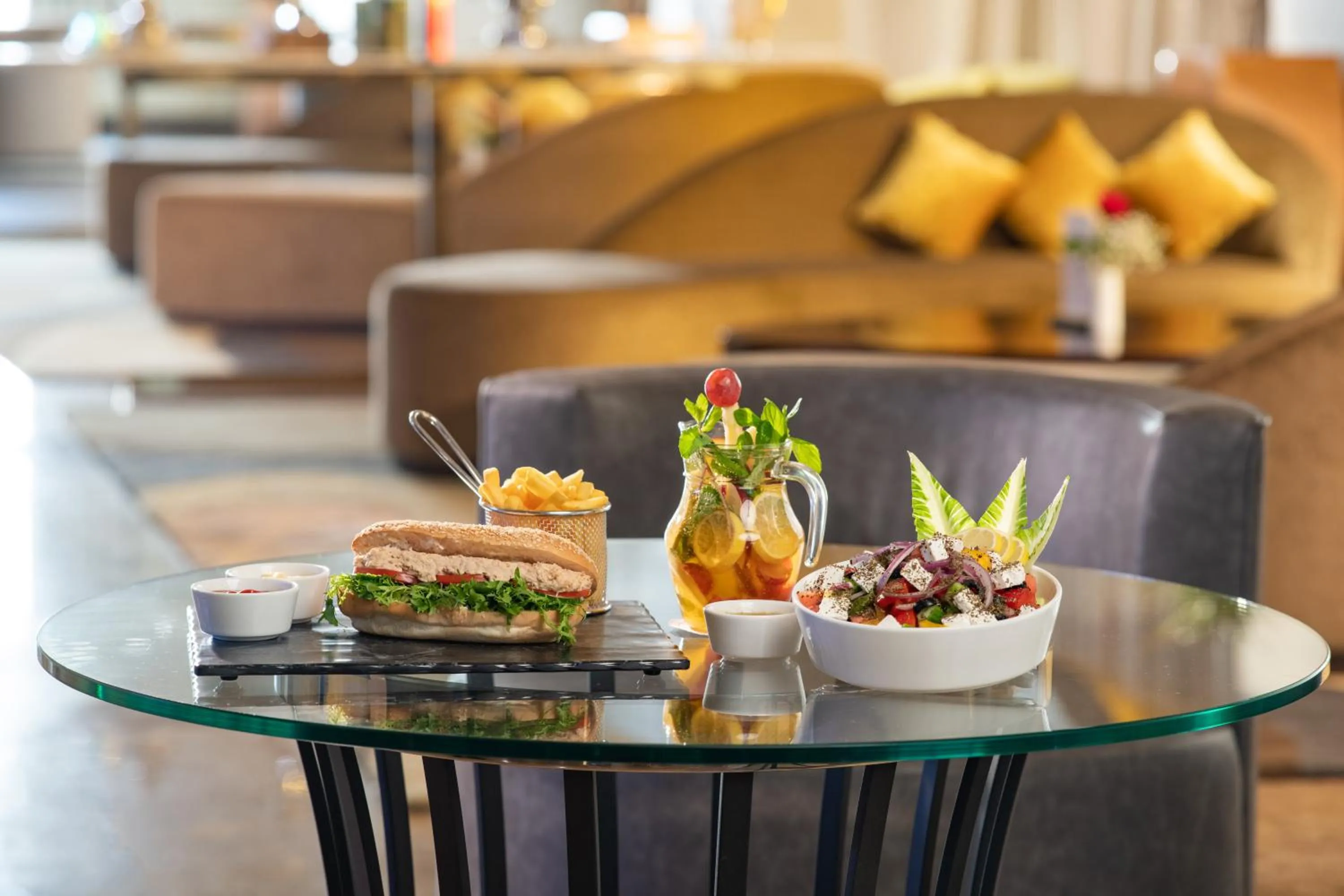 Food and drinks in Millennium Makkah Al Naseem