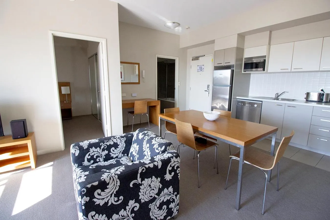 Kitchen or kitchenette in Gladstone Downtown Central Apartment Hotel Official