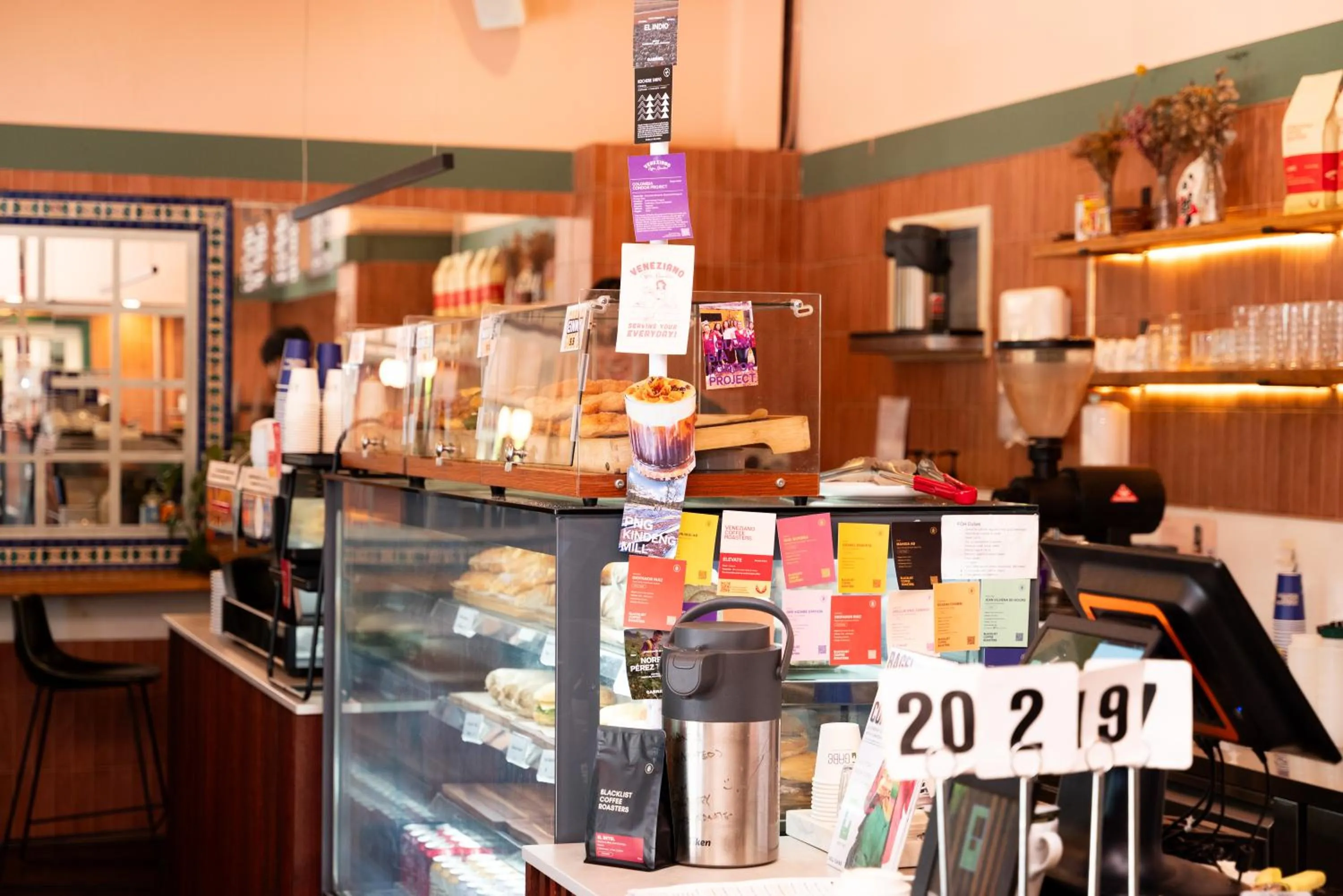 Restaurant/places to eat in European Hotel