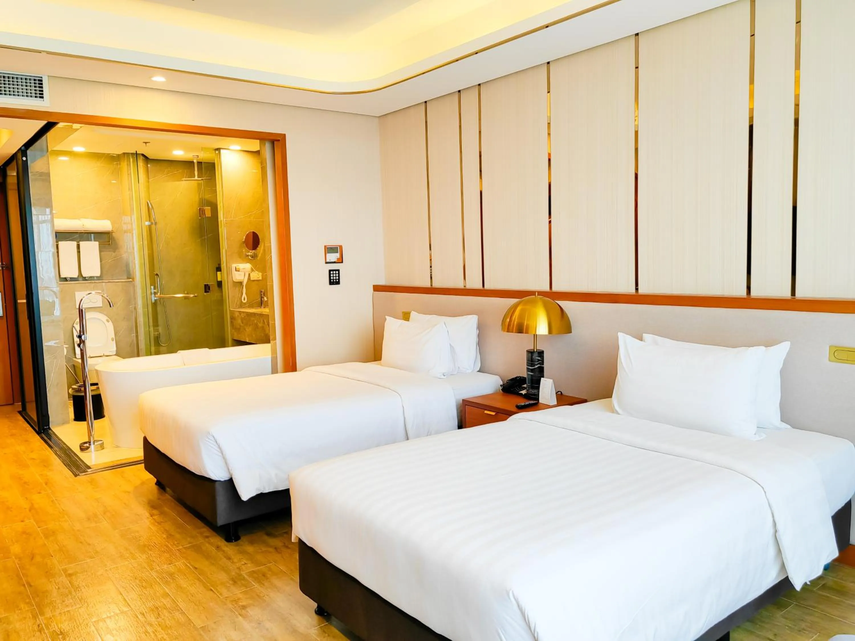 Bedroom, Bed in Best Western Plus Metro Clark