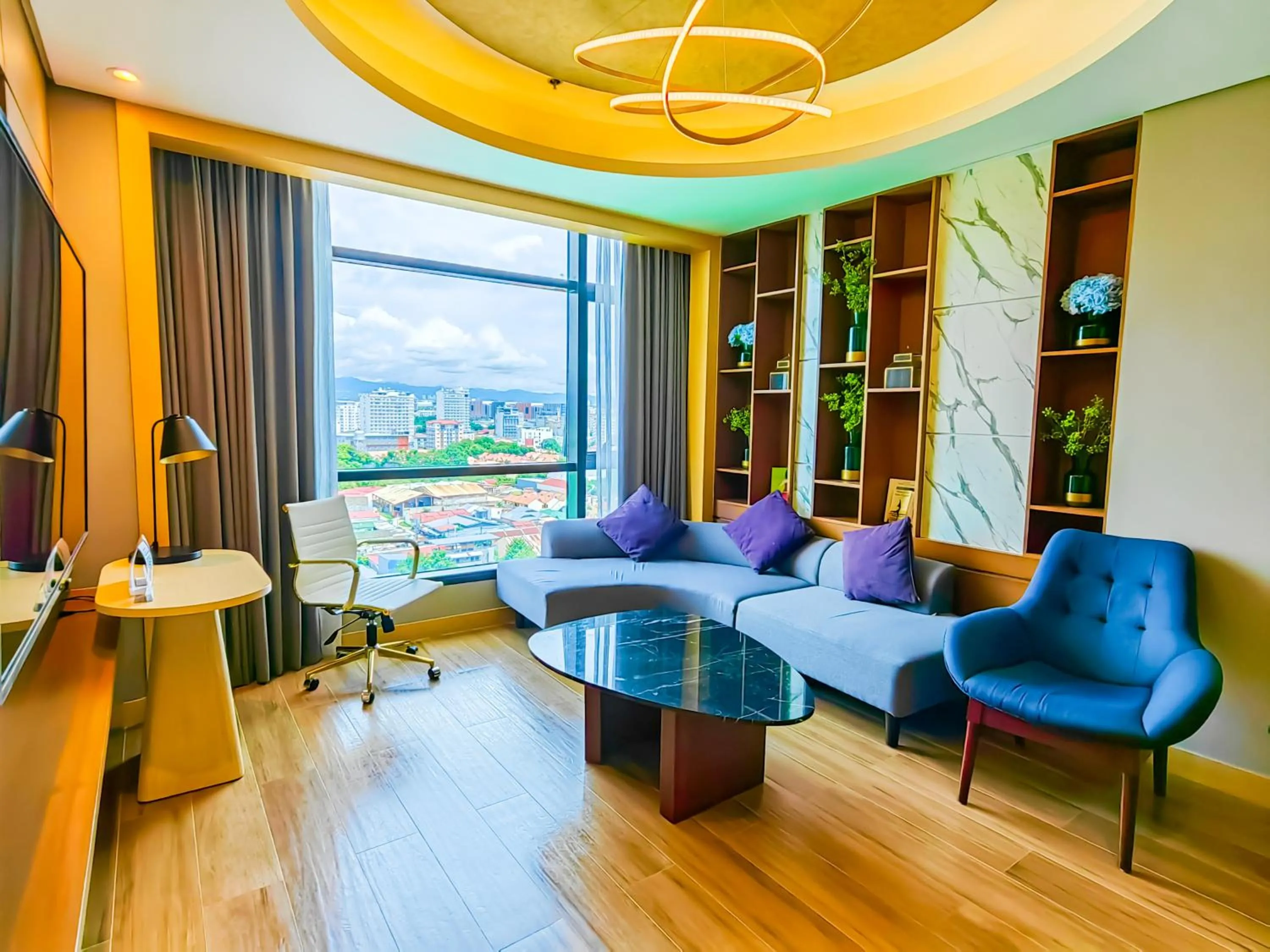 Bedroom in Best Western Plus Metro Clark