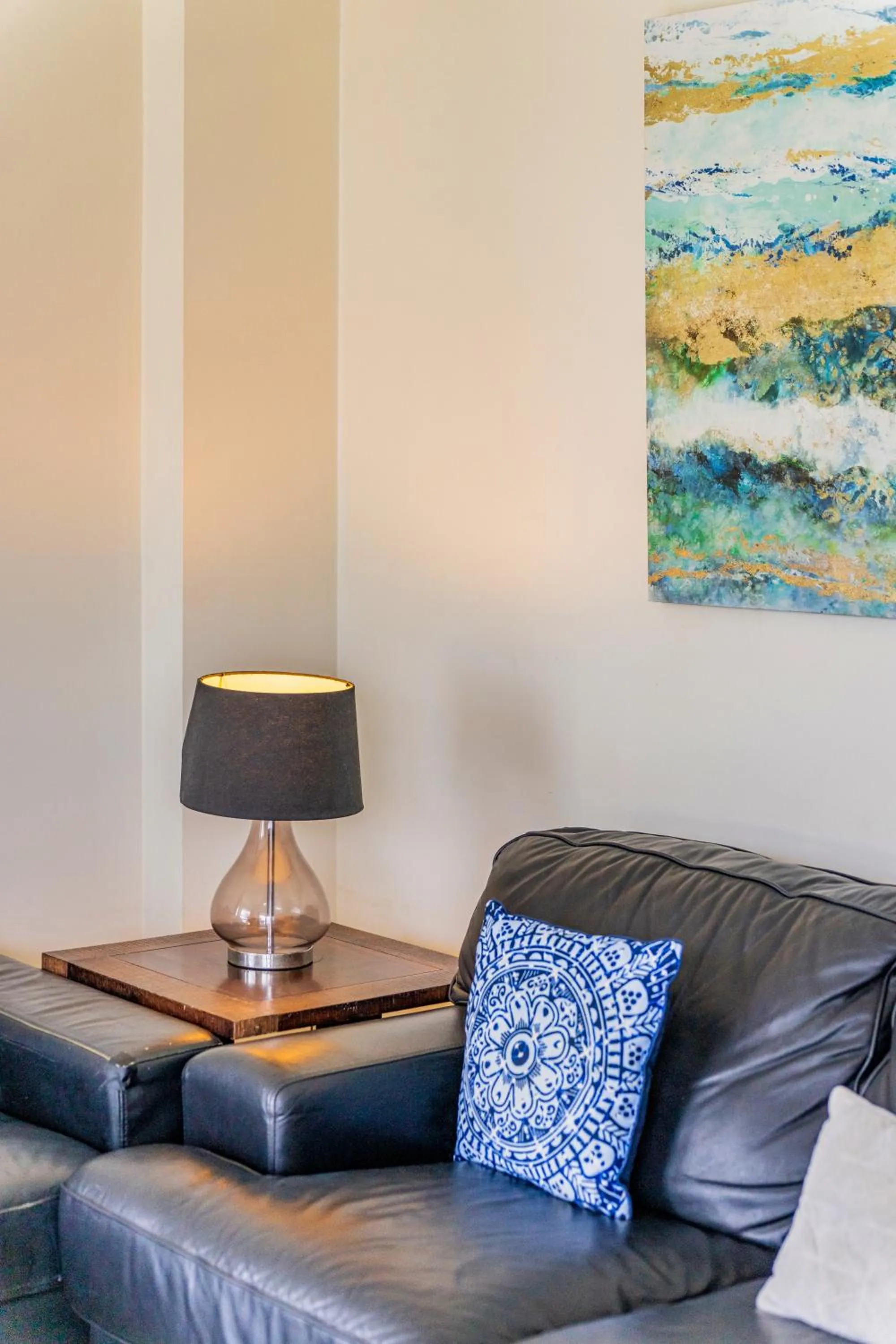 Living room in Olympus Beachfront Apartments