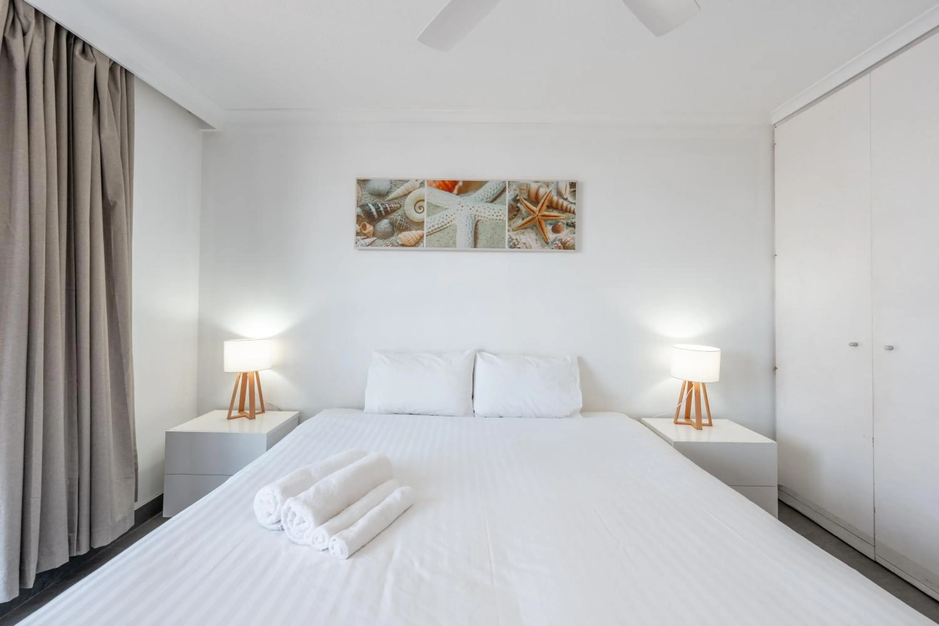 Bedroom, Bed in Olympus Beachfront Apartments