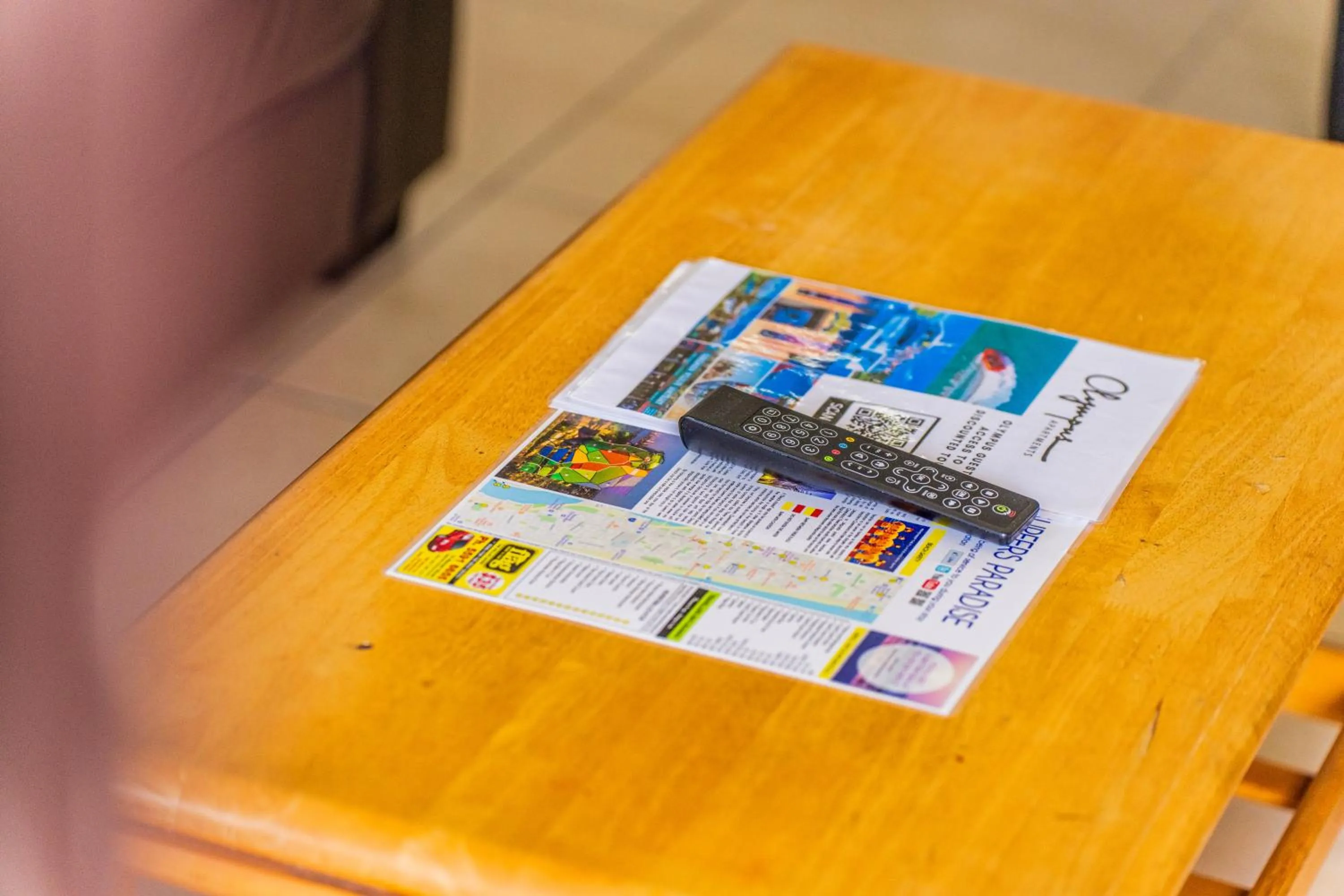 Living room in Olympus Beachfront Apartments